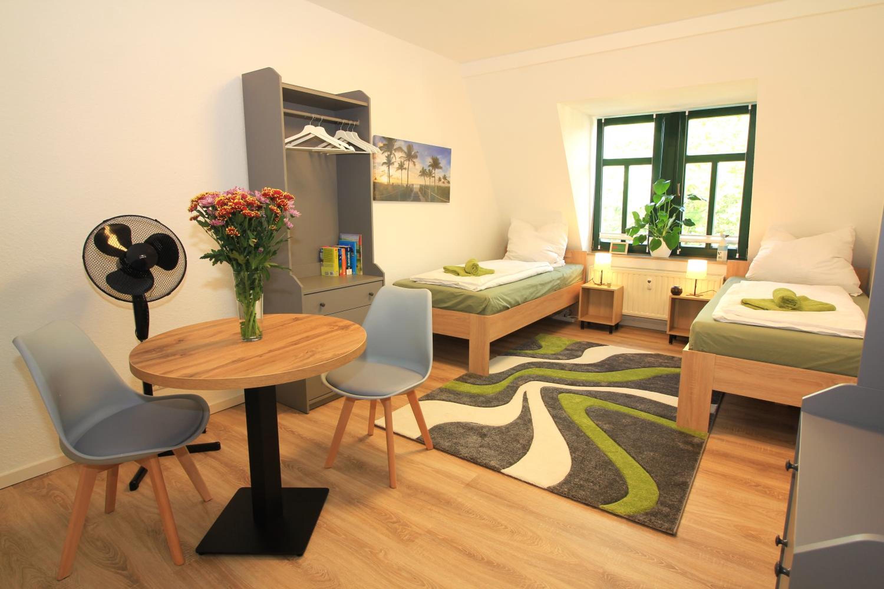 Dresden Vacations - LORI Ferienwohnung Monteurszimmer WLAN TV Dresden - Property Image 11