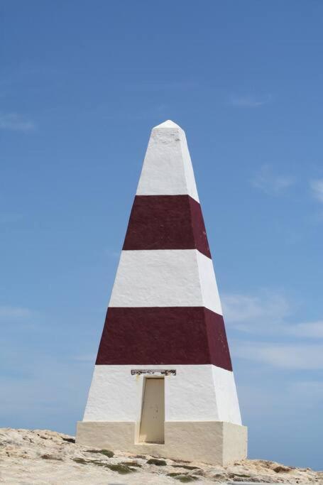 Sabi Robe WiFi 300m to Beach Dog friendly