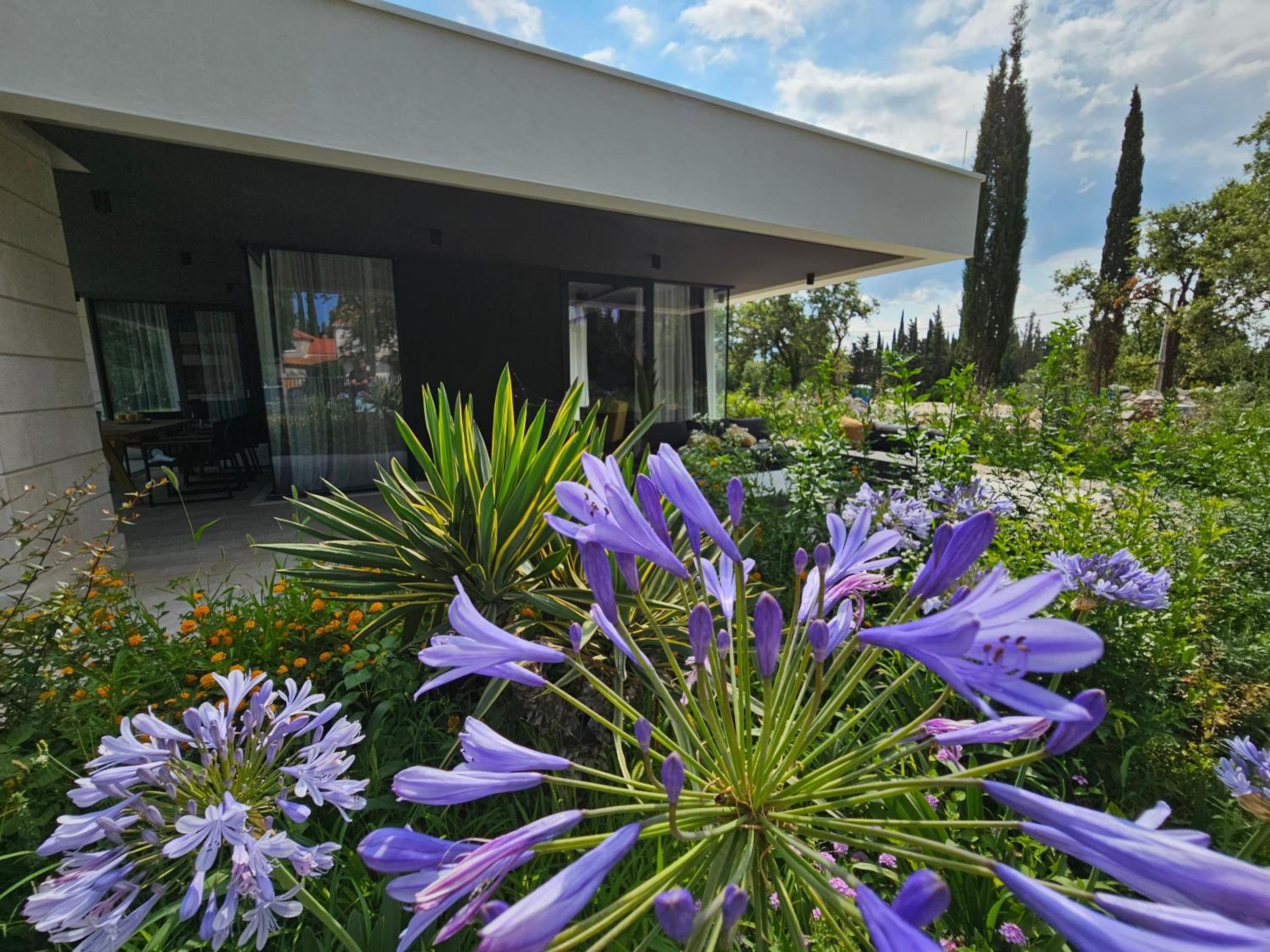 Villa Eta