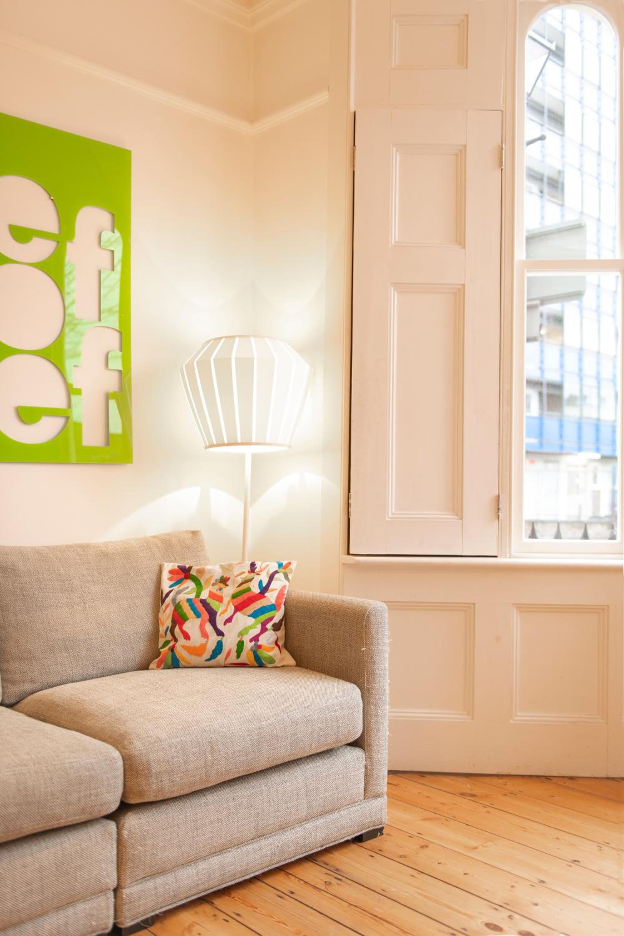 Stunning 3-bedroom townhouse in superb location