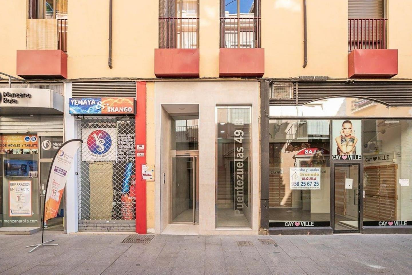 Modern apartment in the heart of Granada