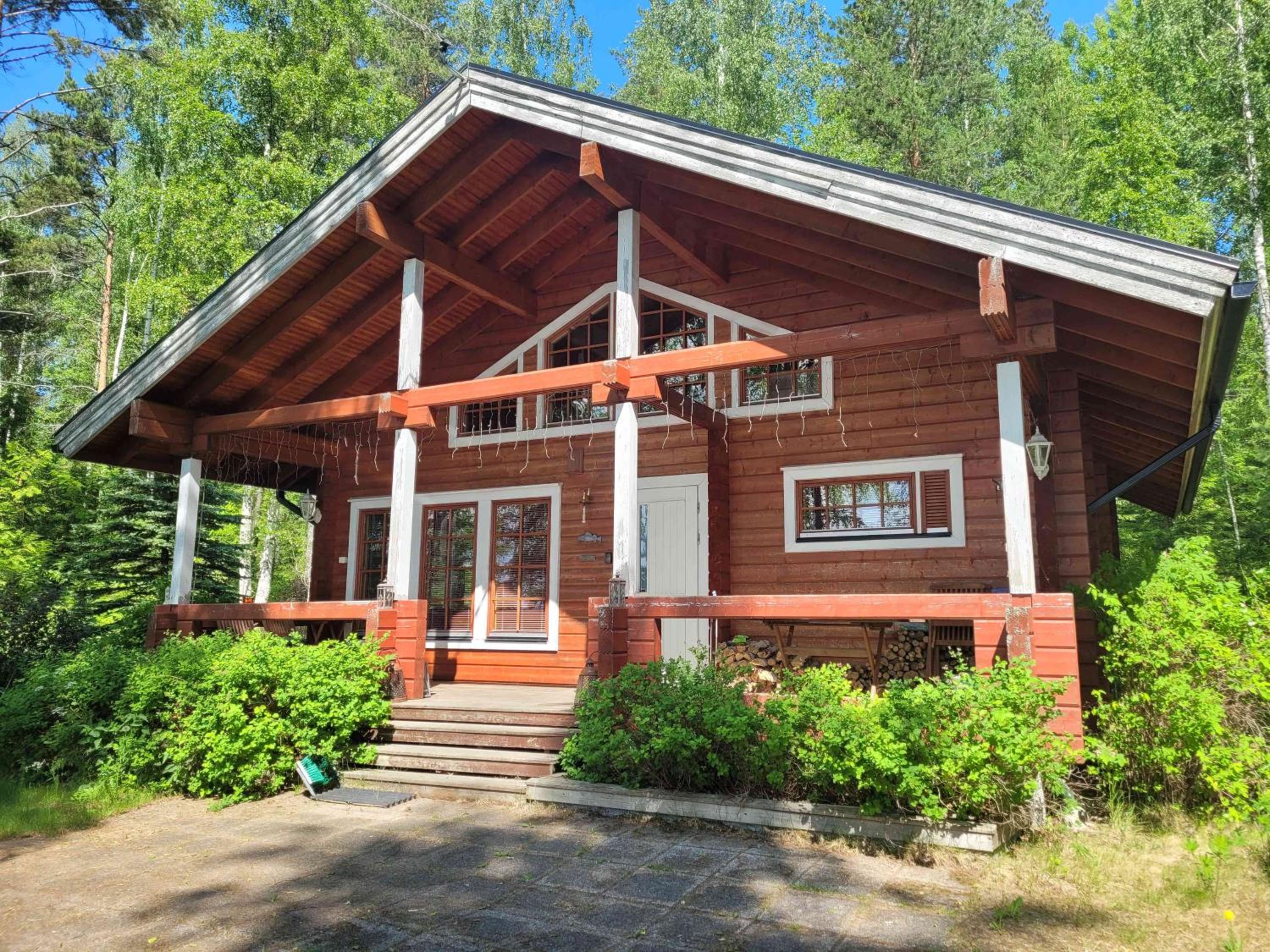 Villa Okra