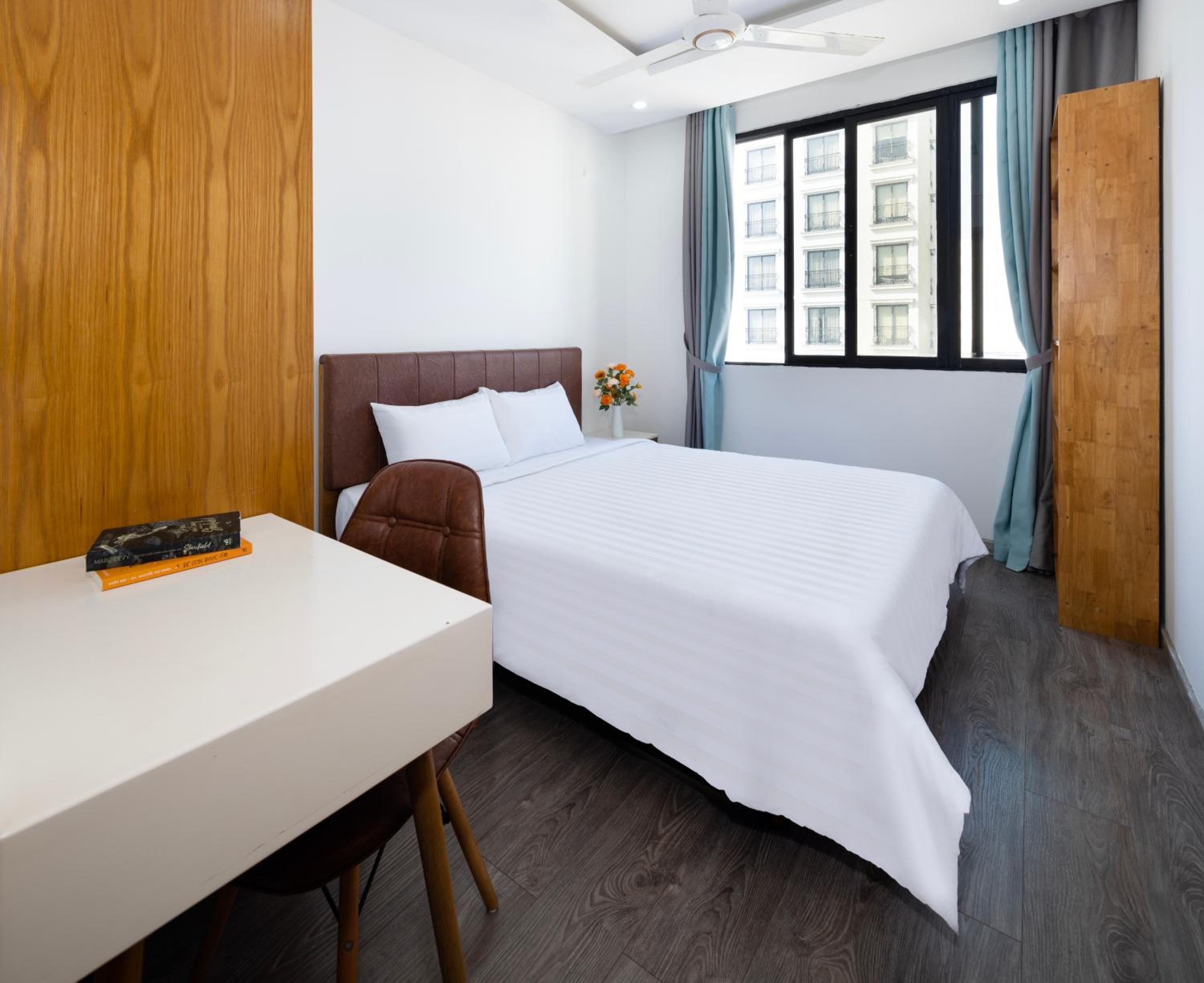 Luxury two-bedroom penthouse near Da Nang beach view 3