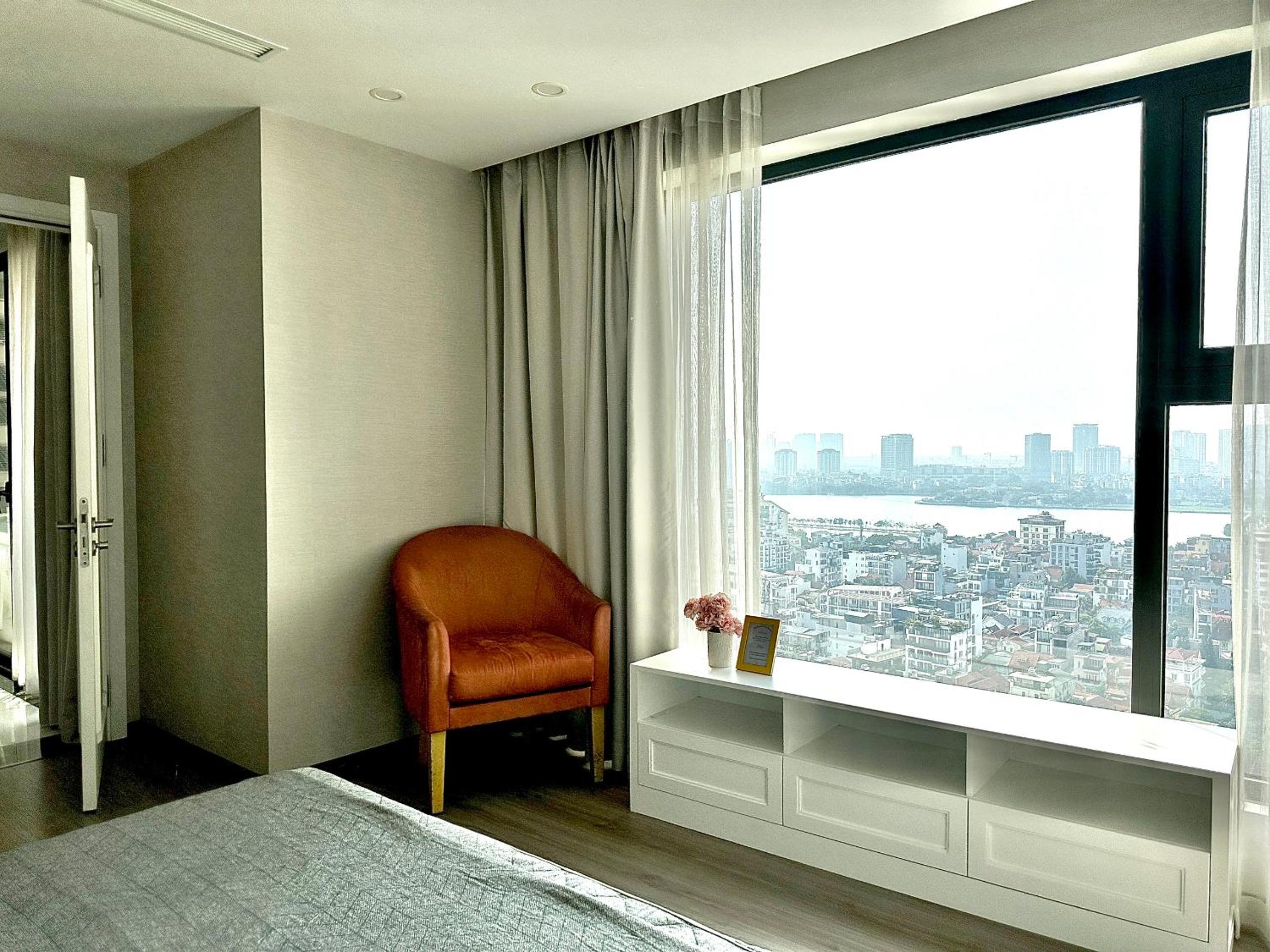 Hanoi Westlake Homestay in D'Le Roi Soleil Building