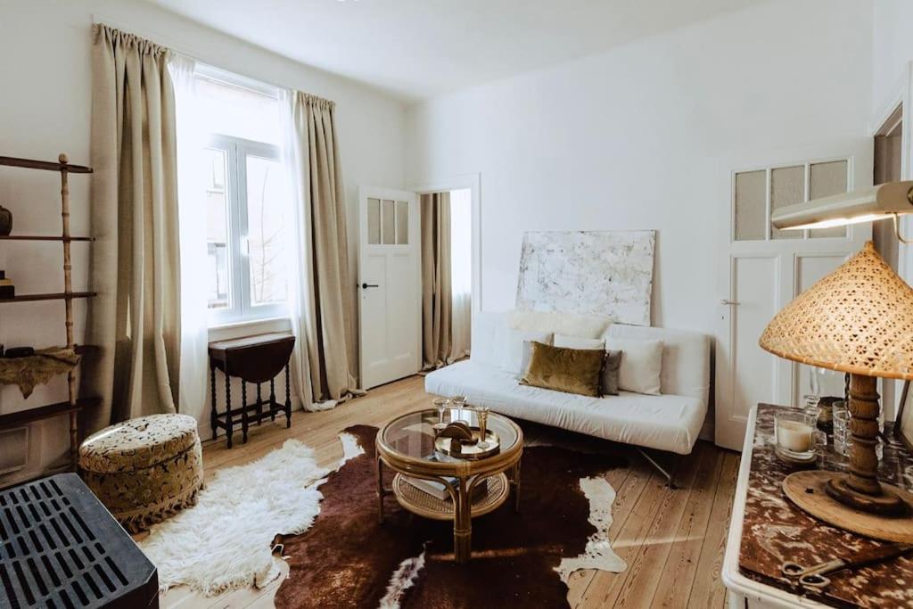 The Antwerp 13 - Stijlvol gerenoveerd appartement Antwerpen