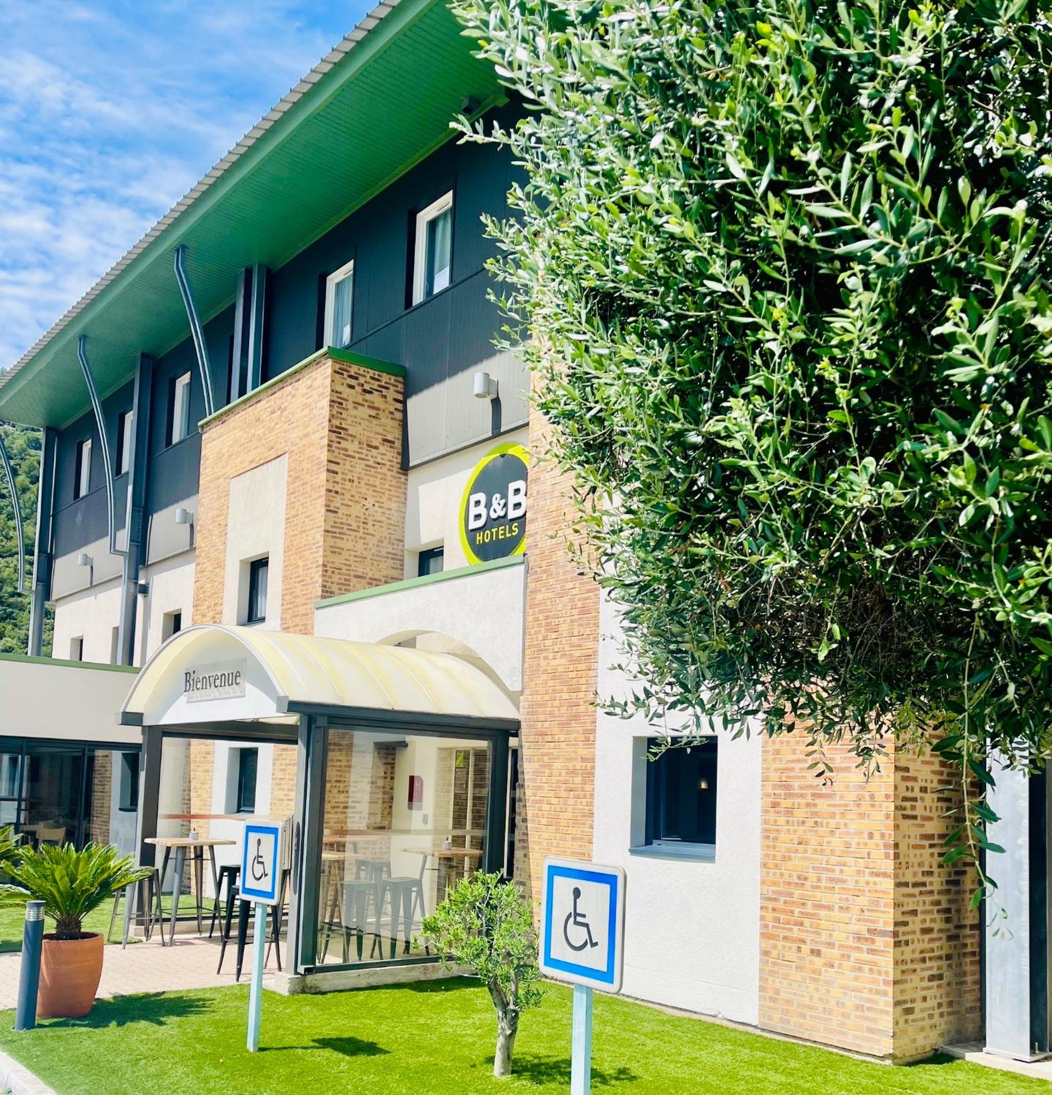 Hotel B&B HOTEL Aubagne Gémenos - Image 1