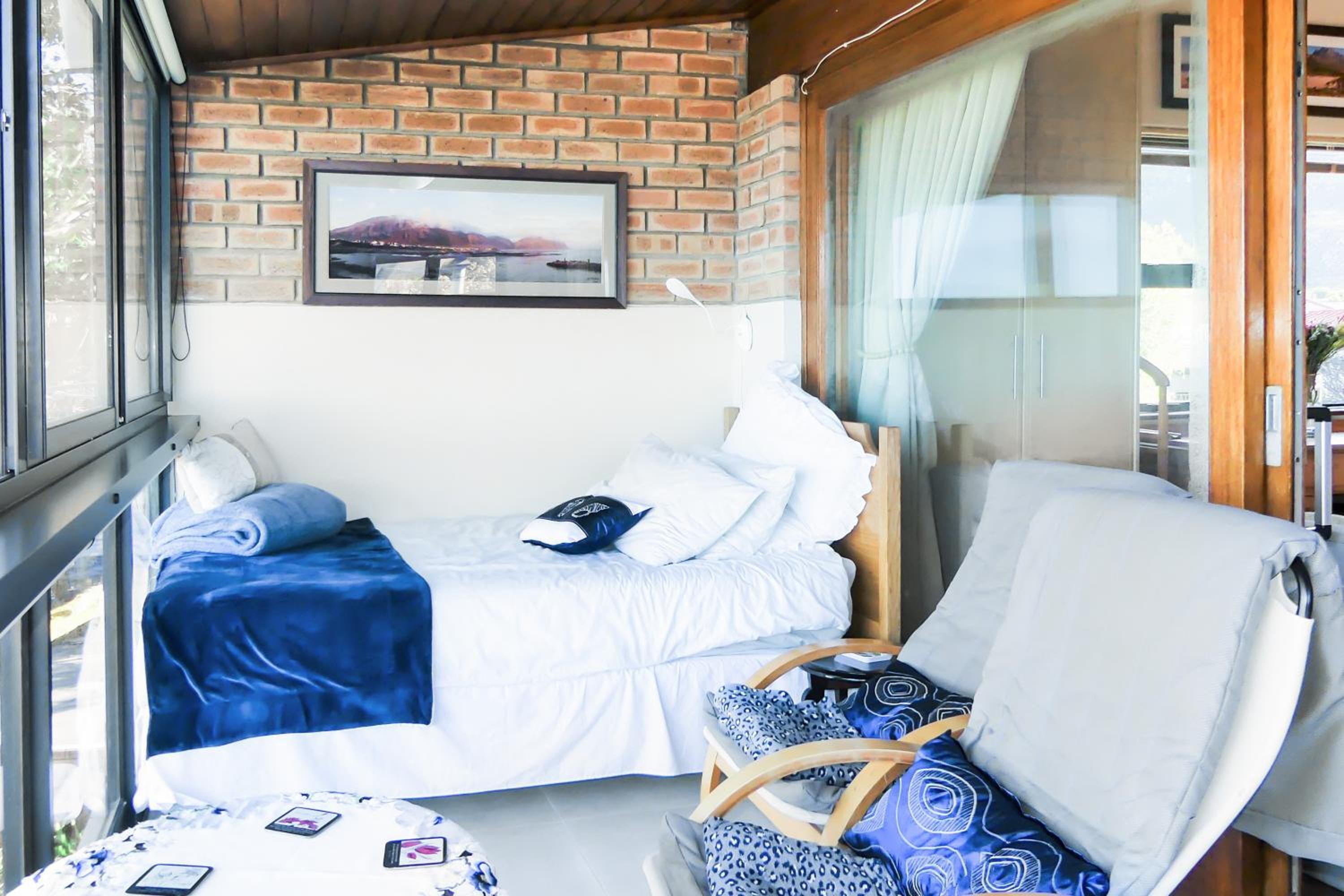 Shalom Self Catering
