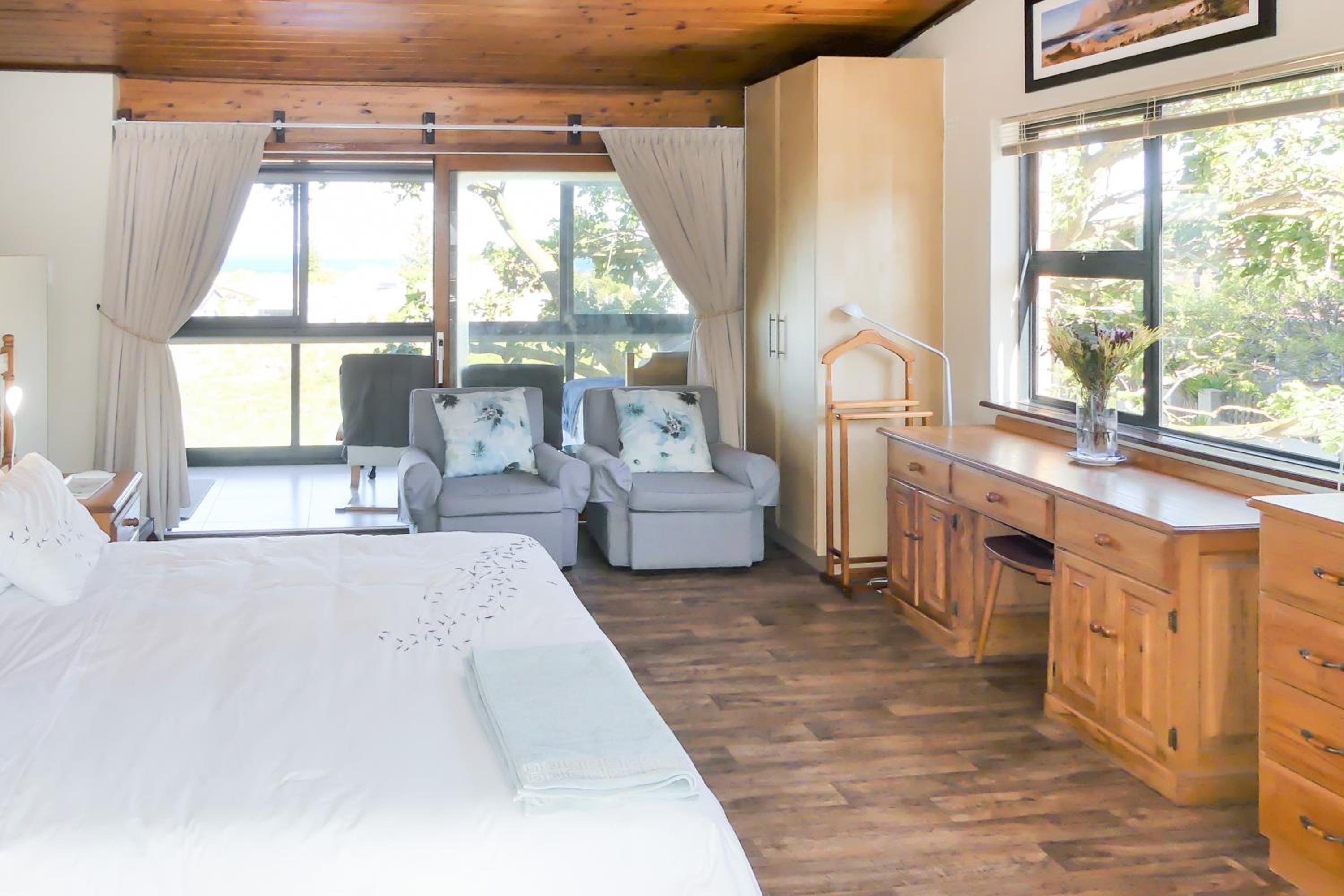 Shalom Self Catering