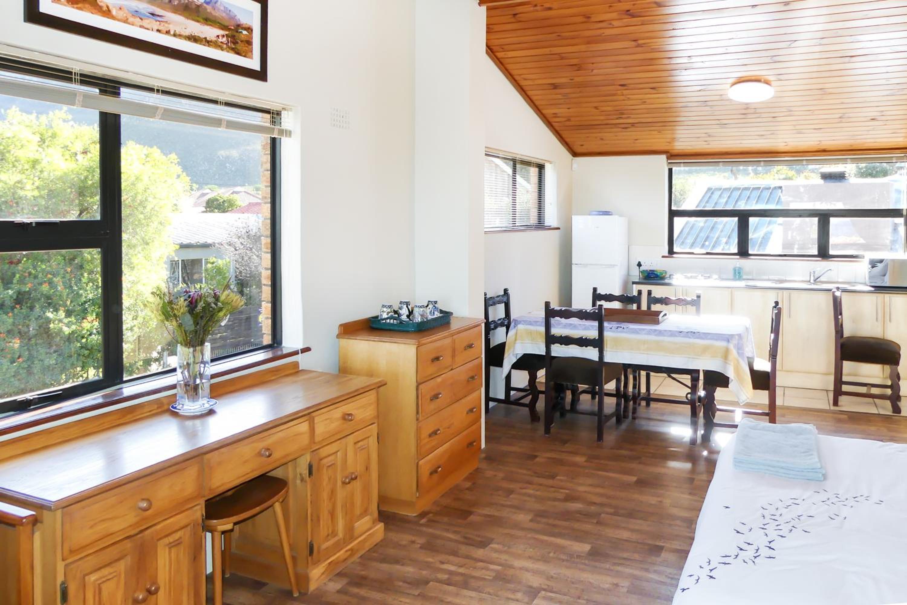 Shalom Self Catering