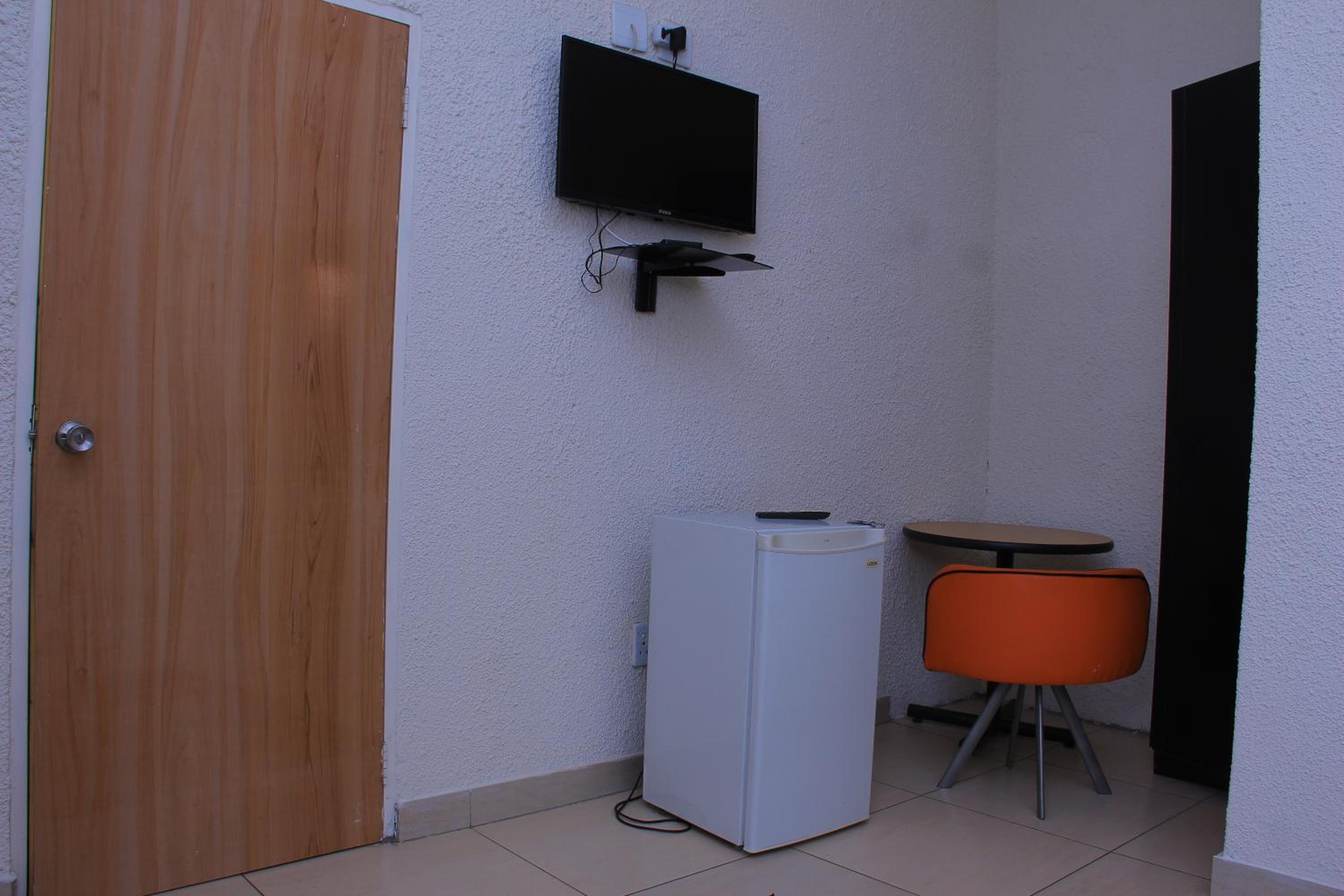 Johannesburg Vacations - MILLY GUEST HOUSE - Property Image 7