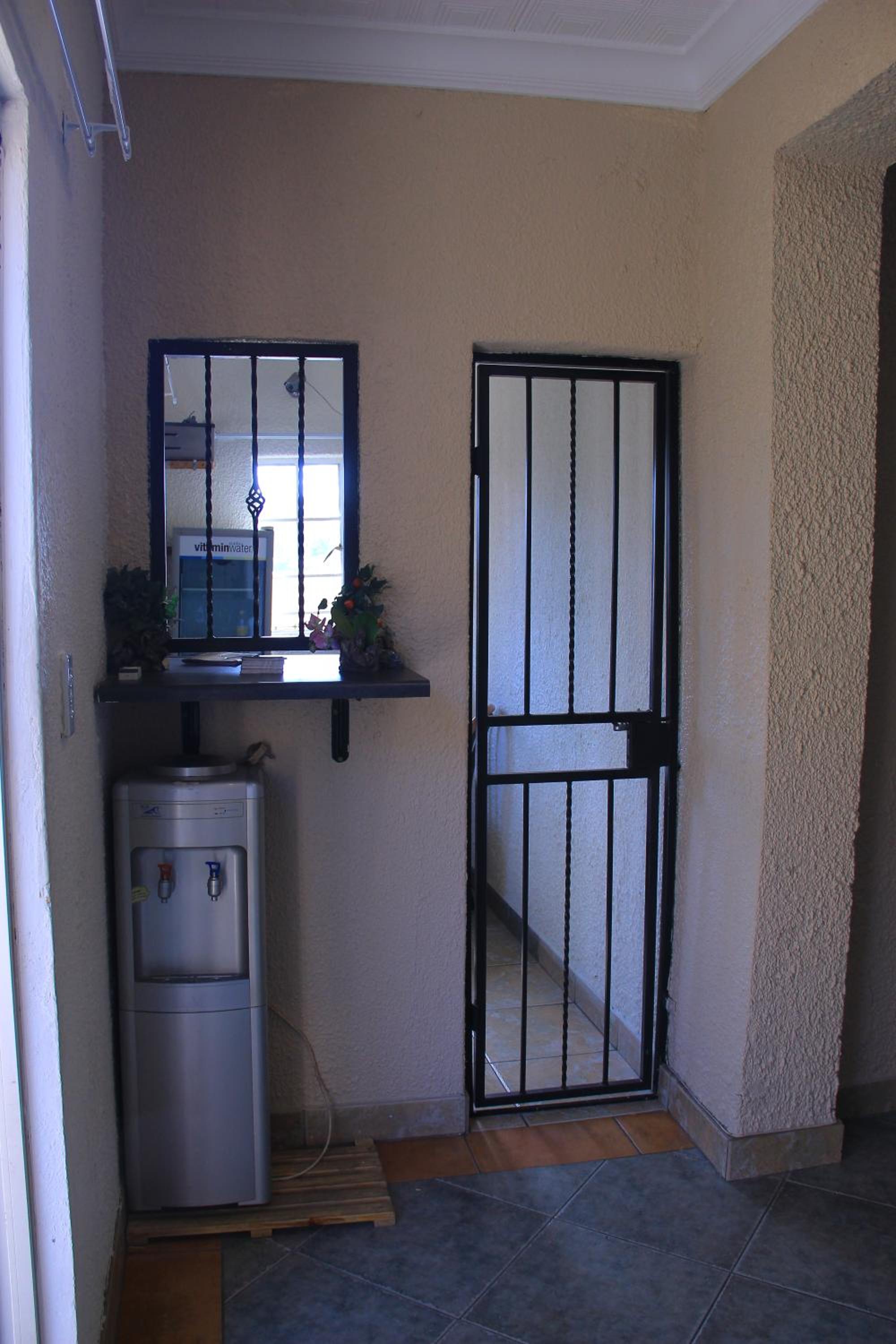 Johannesburg Vacations - MILLY GUEST HOUSE - Property Image 13