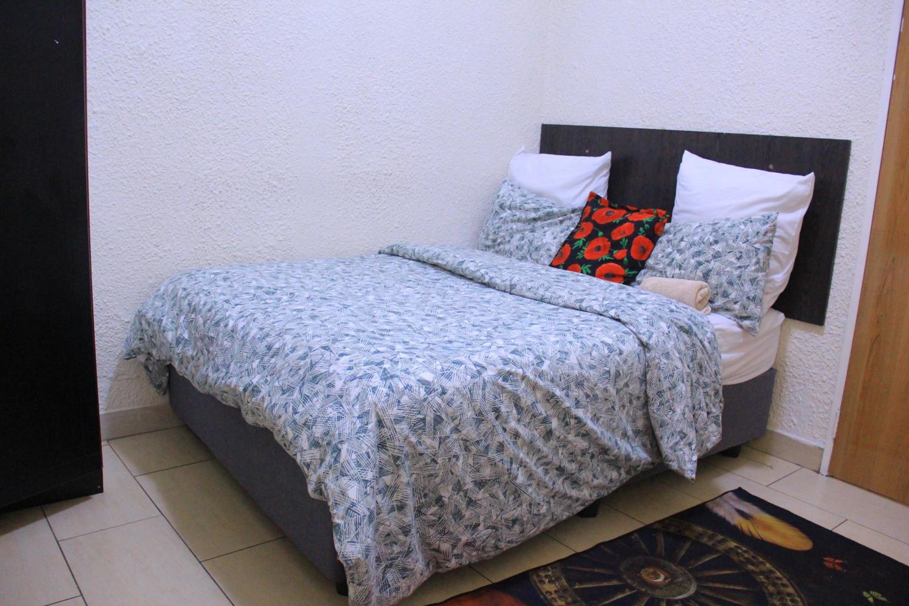 Johannesburg Vacations - MILLY GUEST HOUSE - Property Image 21
