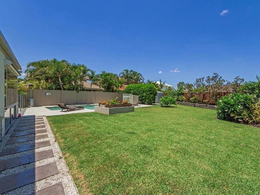 Theme Park Gateway Spacious 4BD Flamingo House