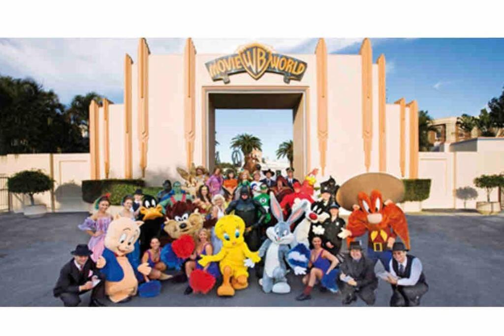 Theme Park Gateway Spacious 4BD Flamingo House