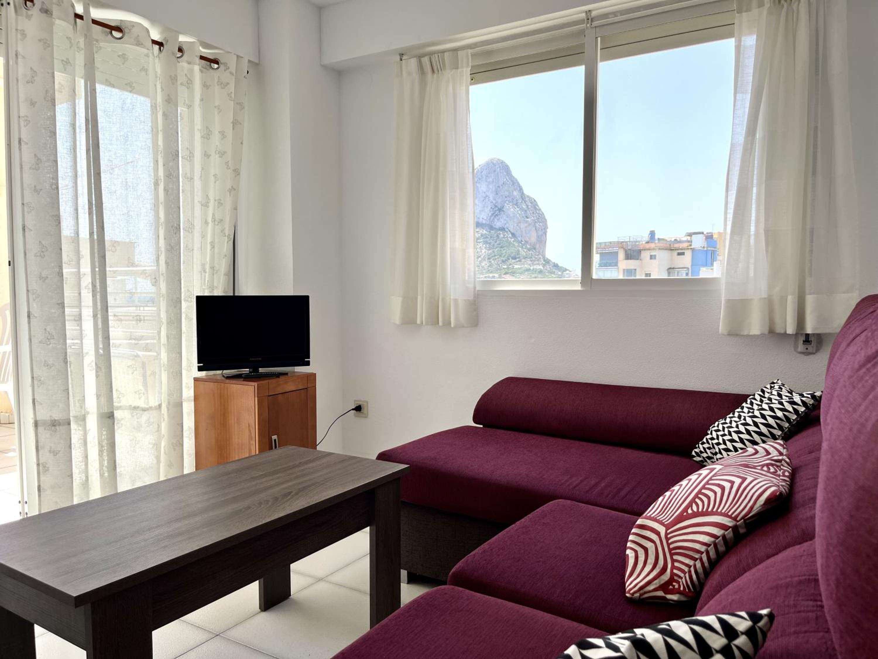 Primera línea con piscina en Calpe