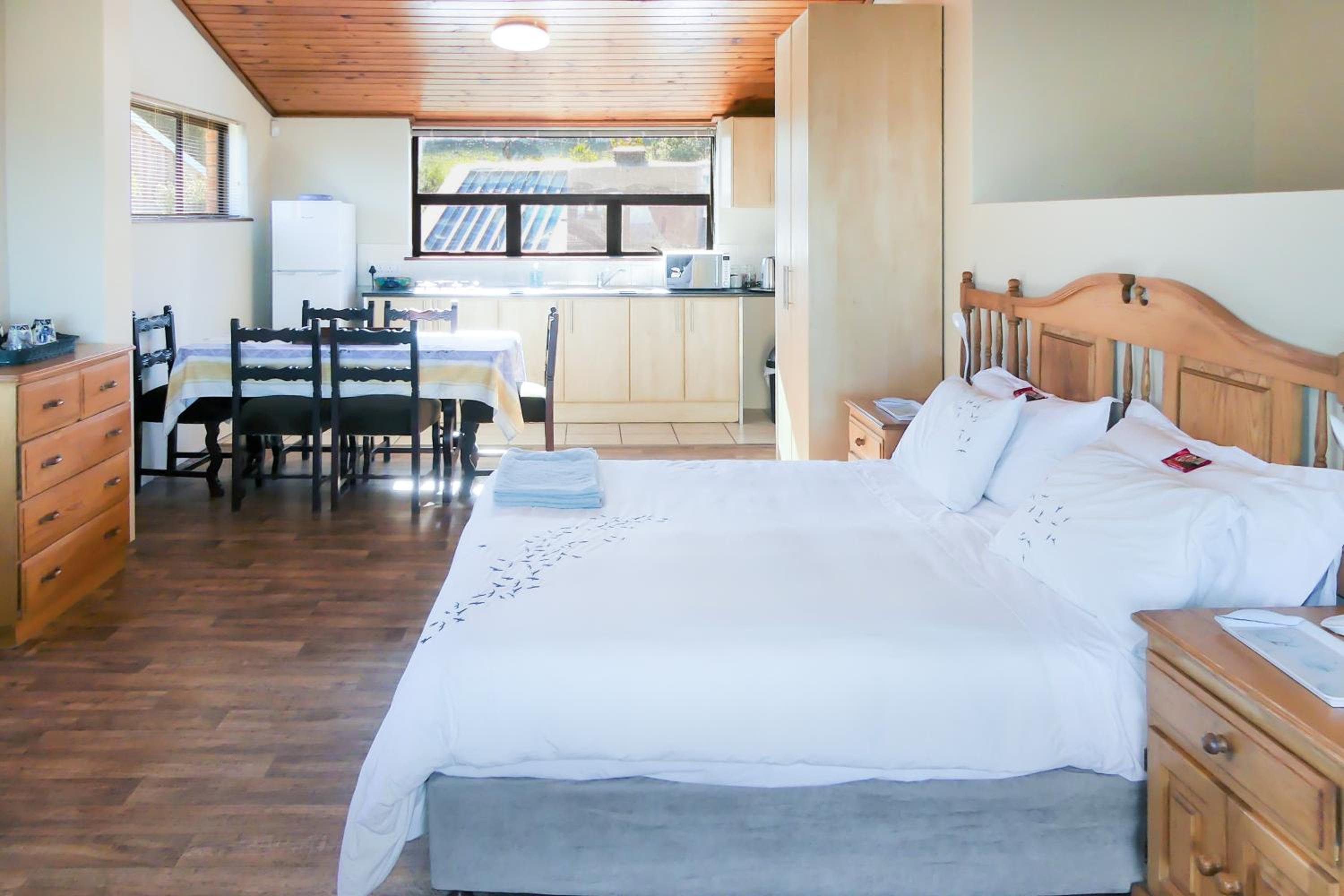 Shalom Self Catering