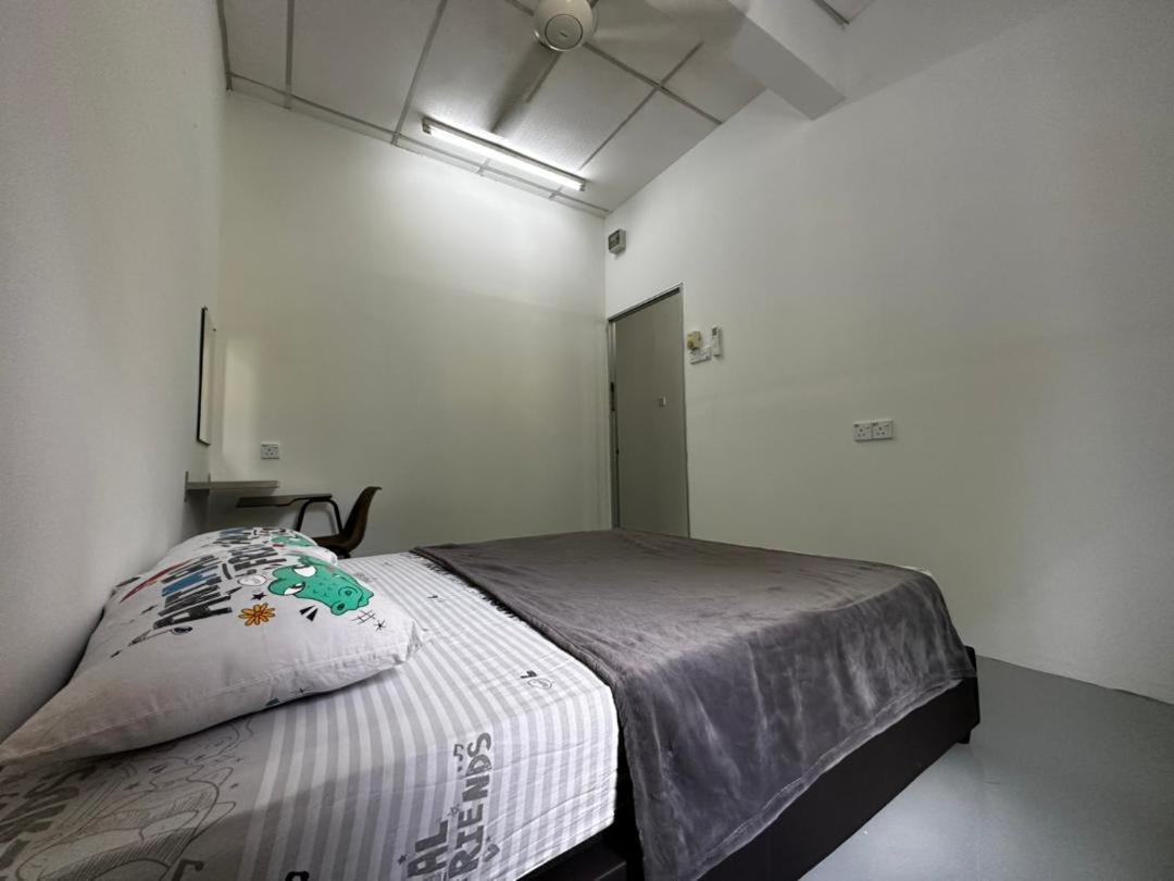 Jiaxin Dormitory-Setia Indah 家馨青年旅宿