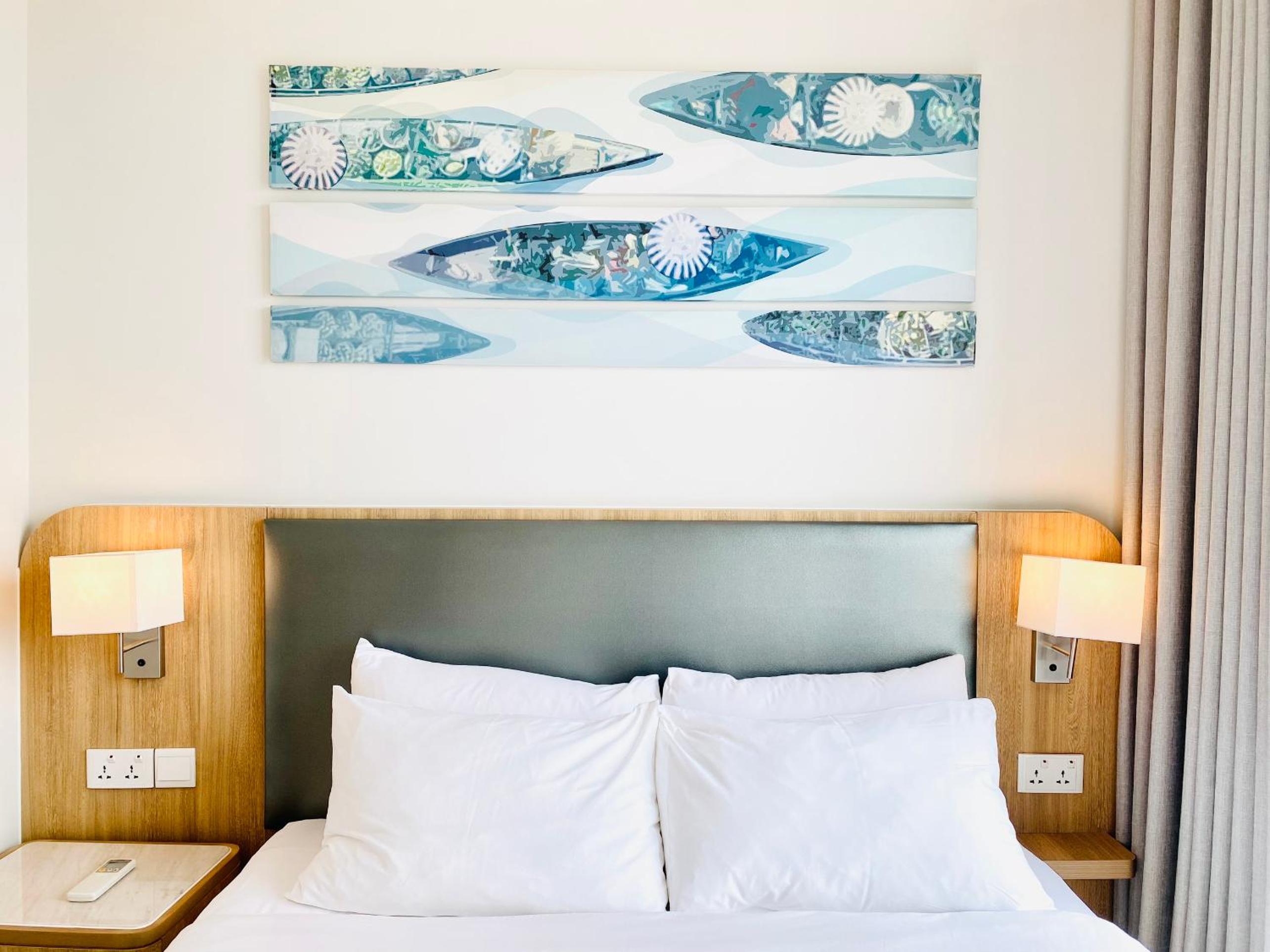 YuStay Superior Luxury Condotel Central District 1