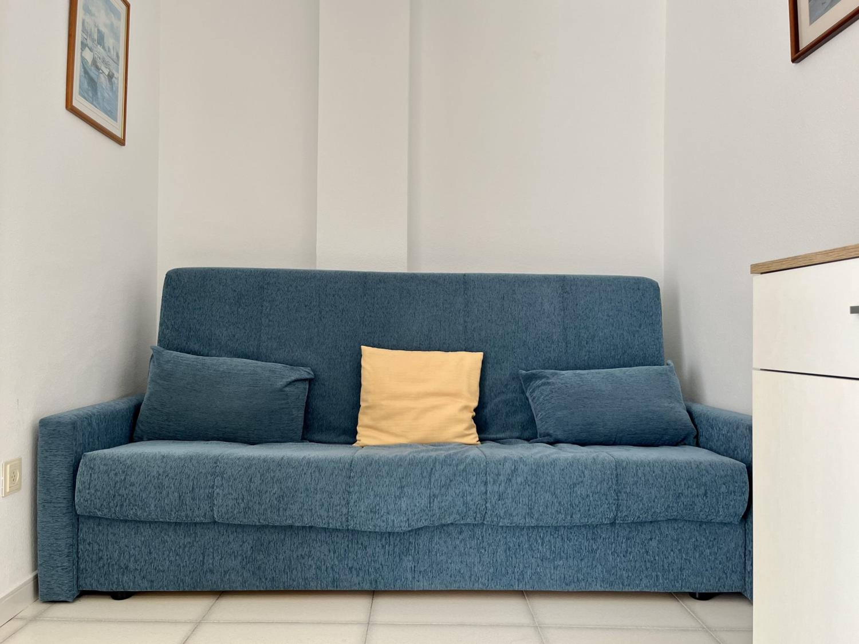 Primera línea con piscina en Calpe