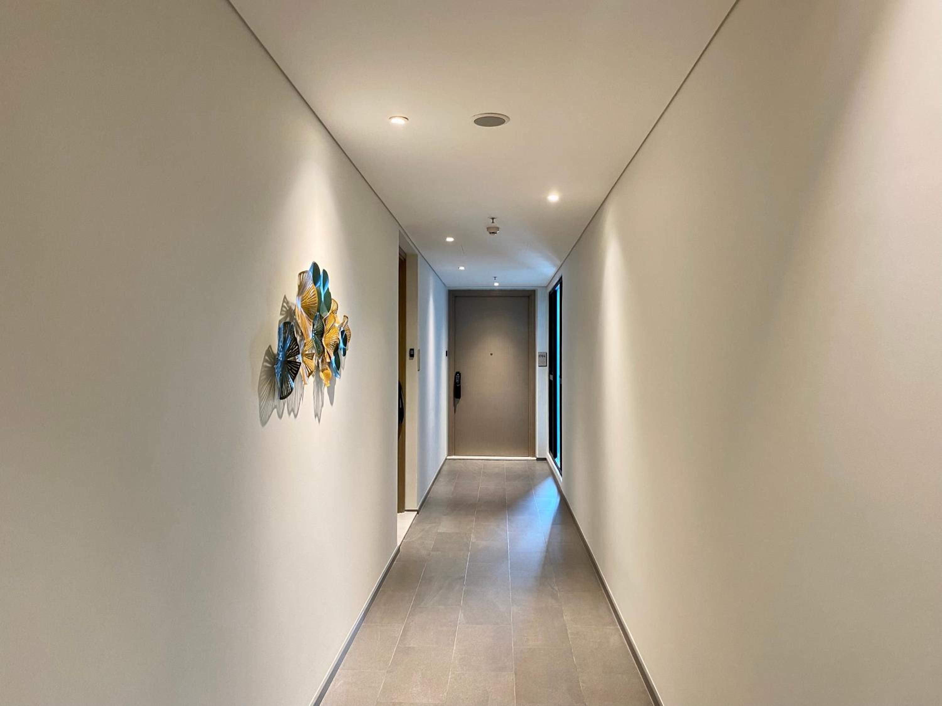 YuStay Superior Luxury Condotel Central District 1