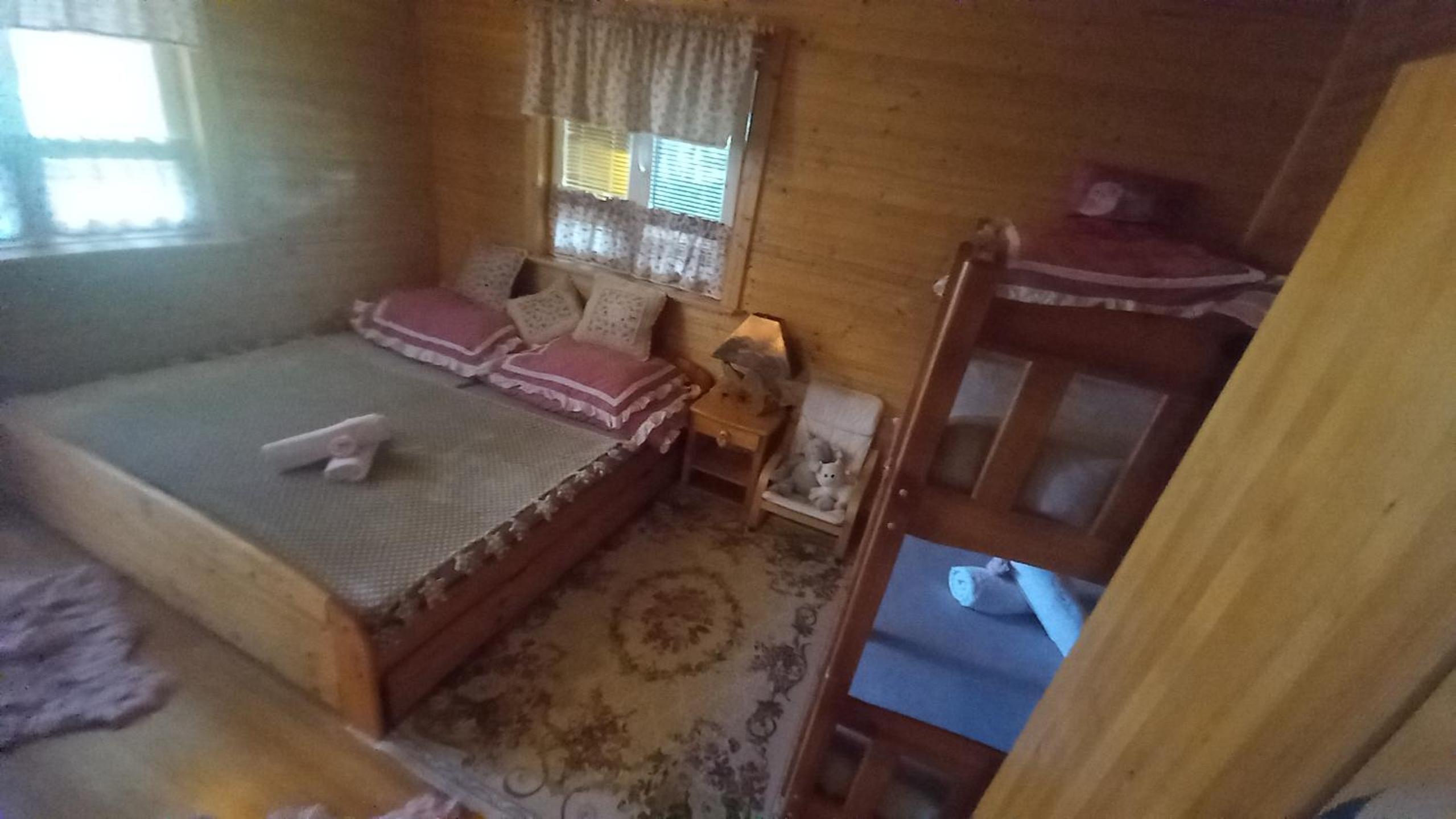 Chata u rybníka - Chrastná
