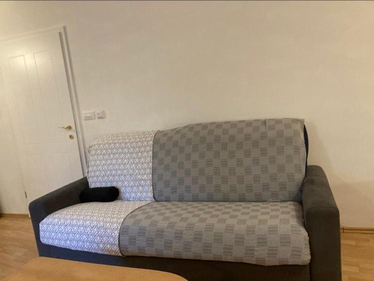Spacious APARTMENT NOBILE RELAX IN A HISTORICAL OLD HOUSE view 4