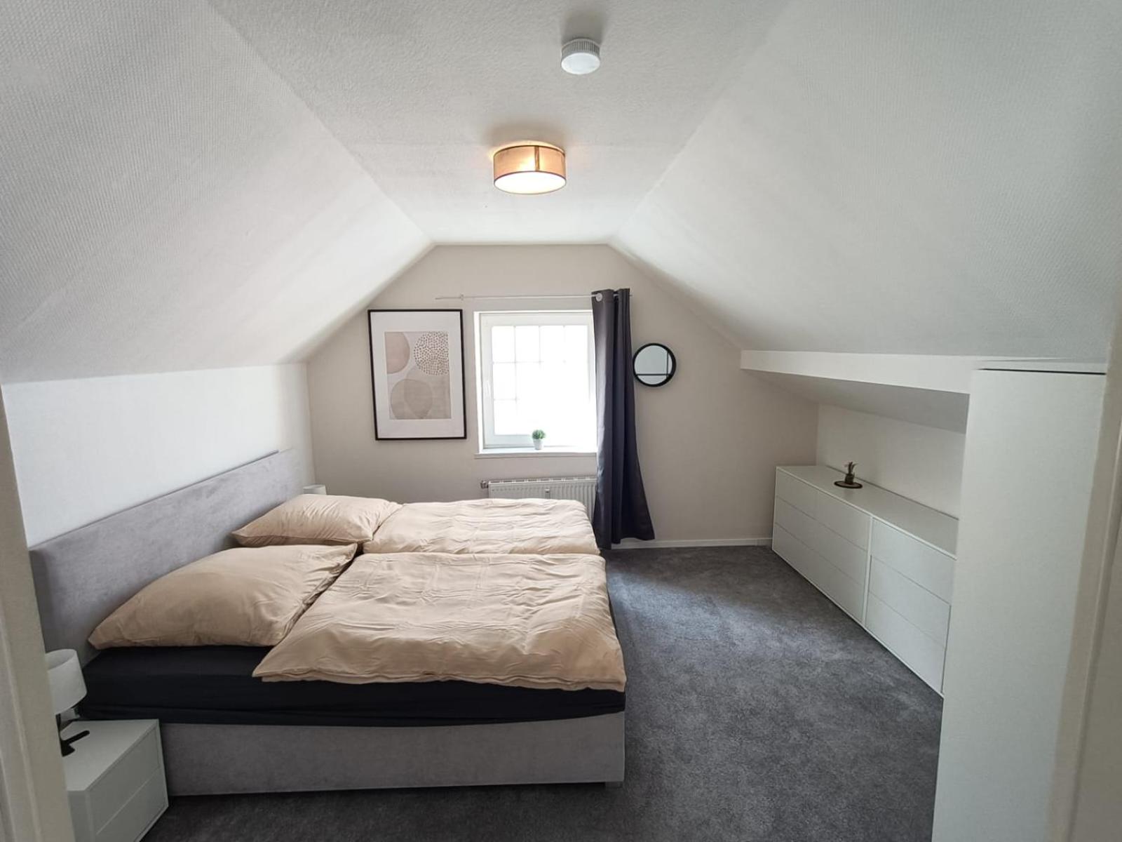 Lofty Maisonette Wohnung, A Lage, Messenähe