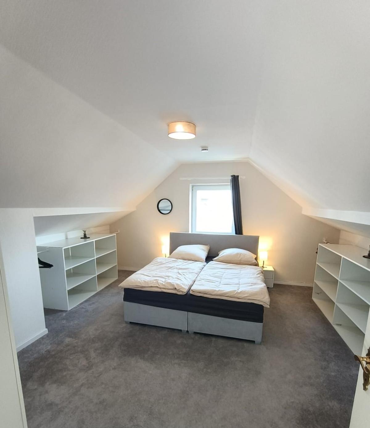 Lofty Maisonette Wohnung, A Lage, Messenähe