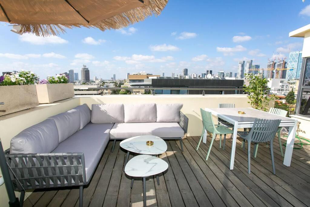 High End 3BD TLV Rooftop Duplex view 4