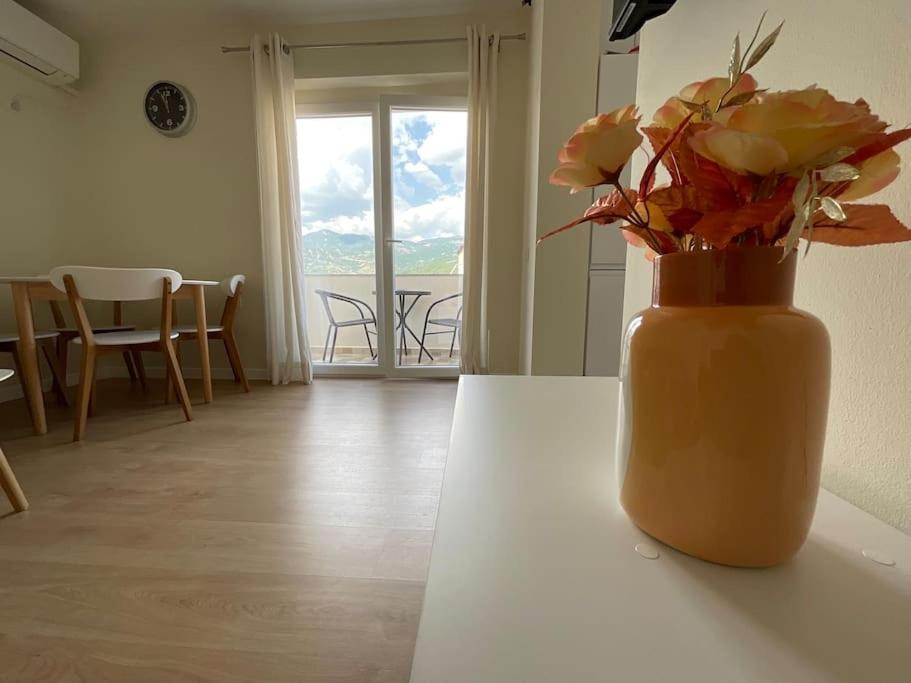 Spring apartment in Permet