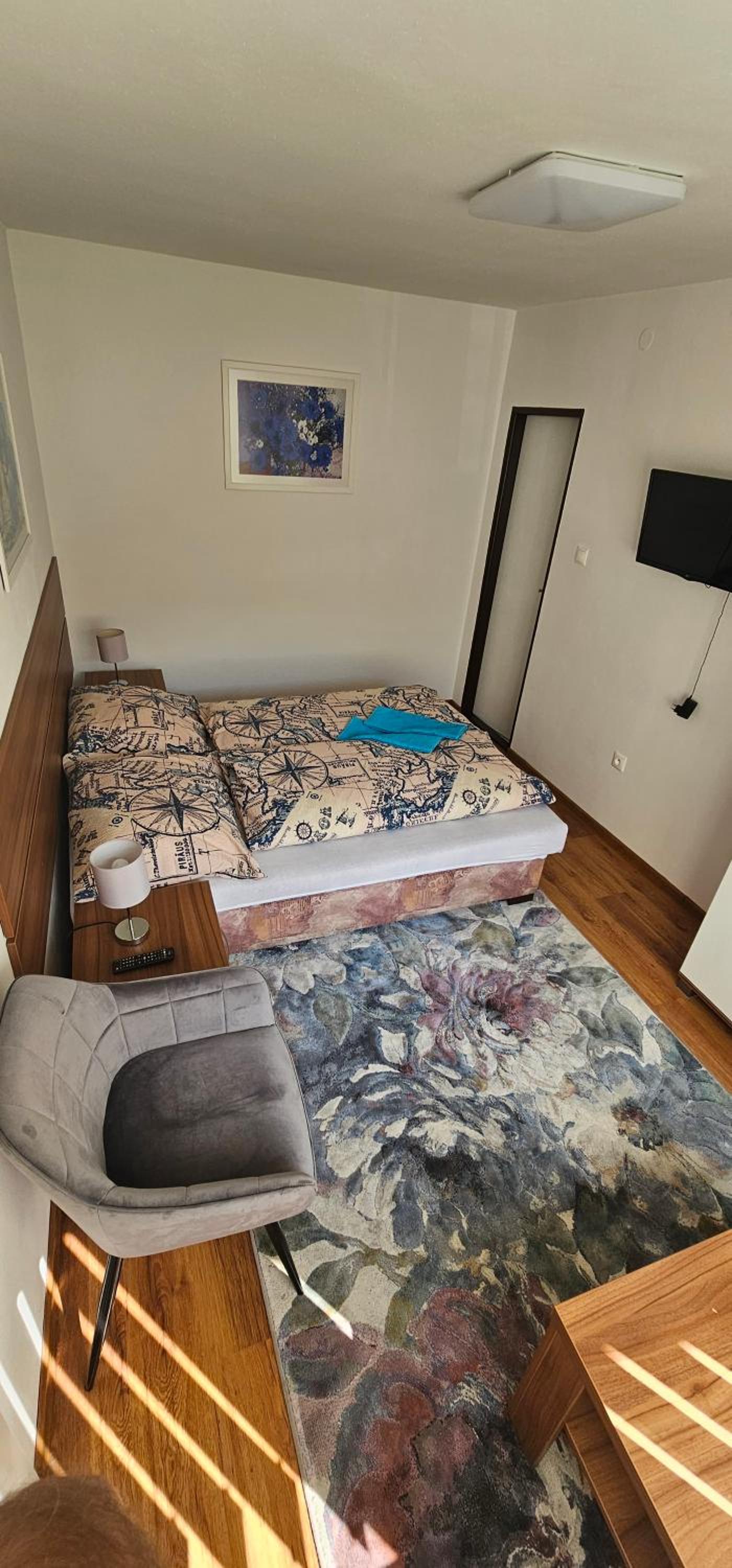 Photo 16