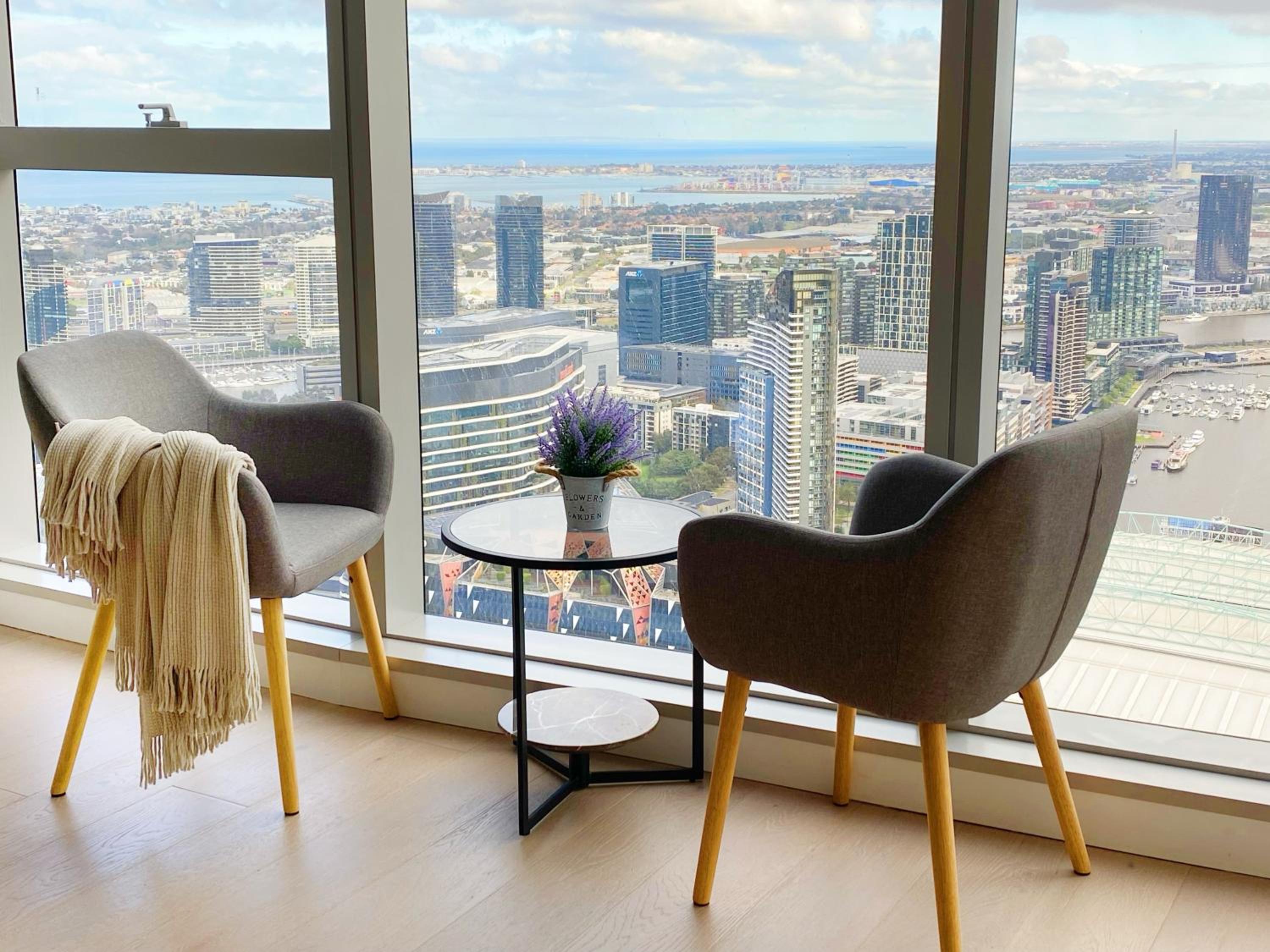 Melbourne CBD Apt with Free Car Park Ocean View