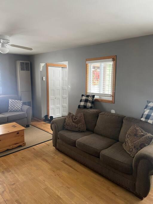 Muskoka Manor STR-2025-168