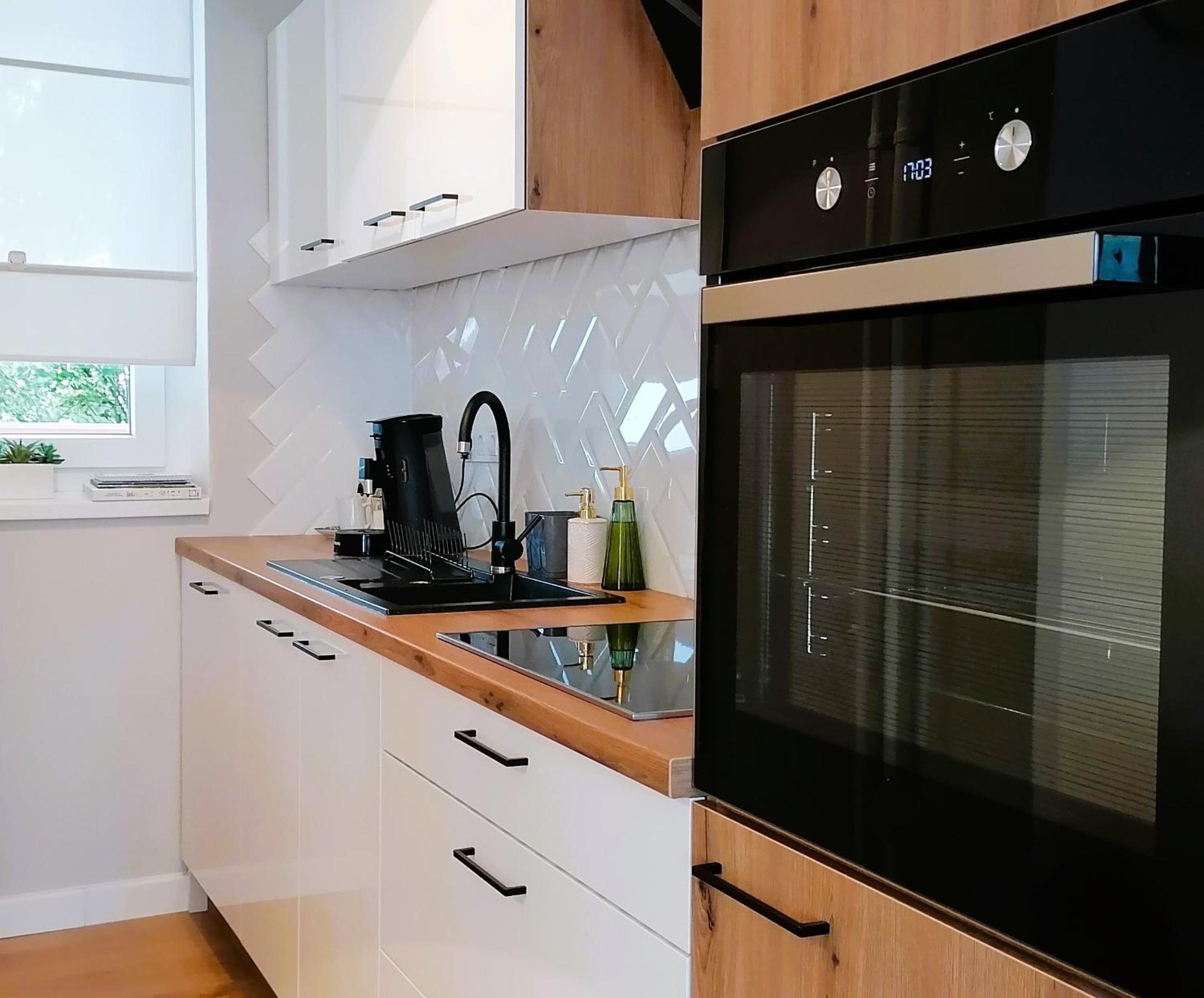 Shine Apartman