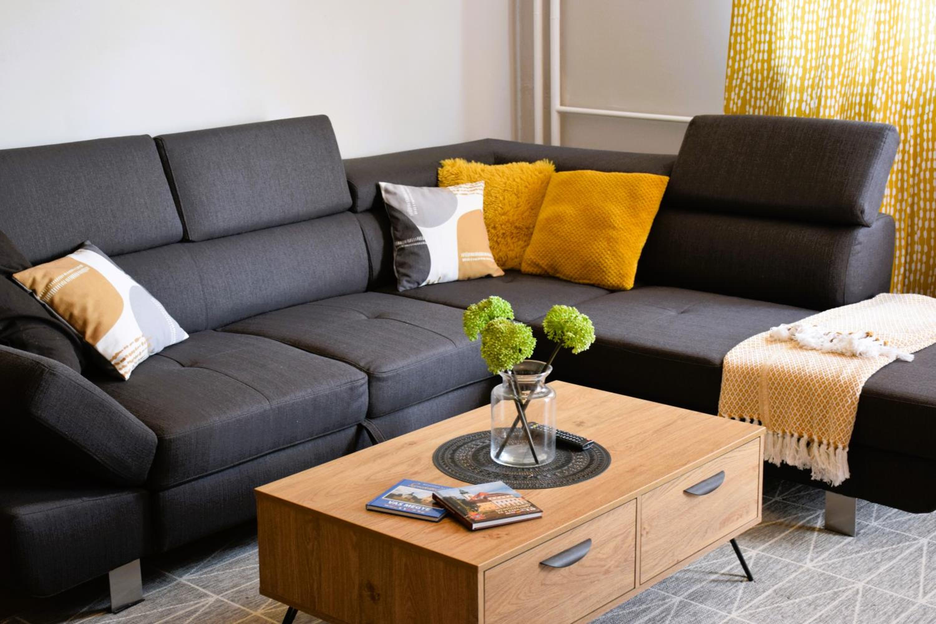 Shine Apartman