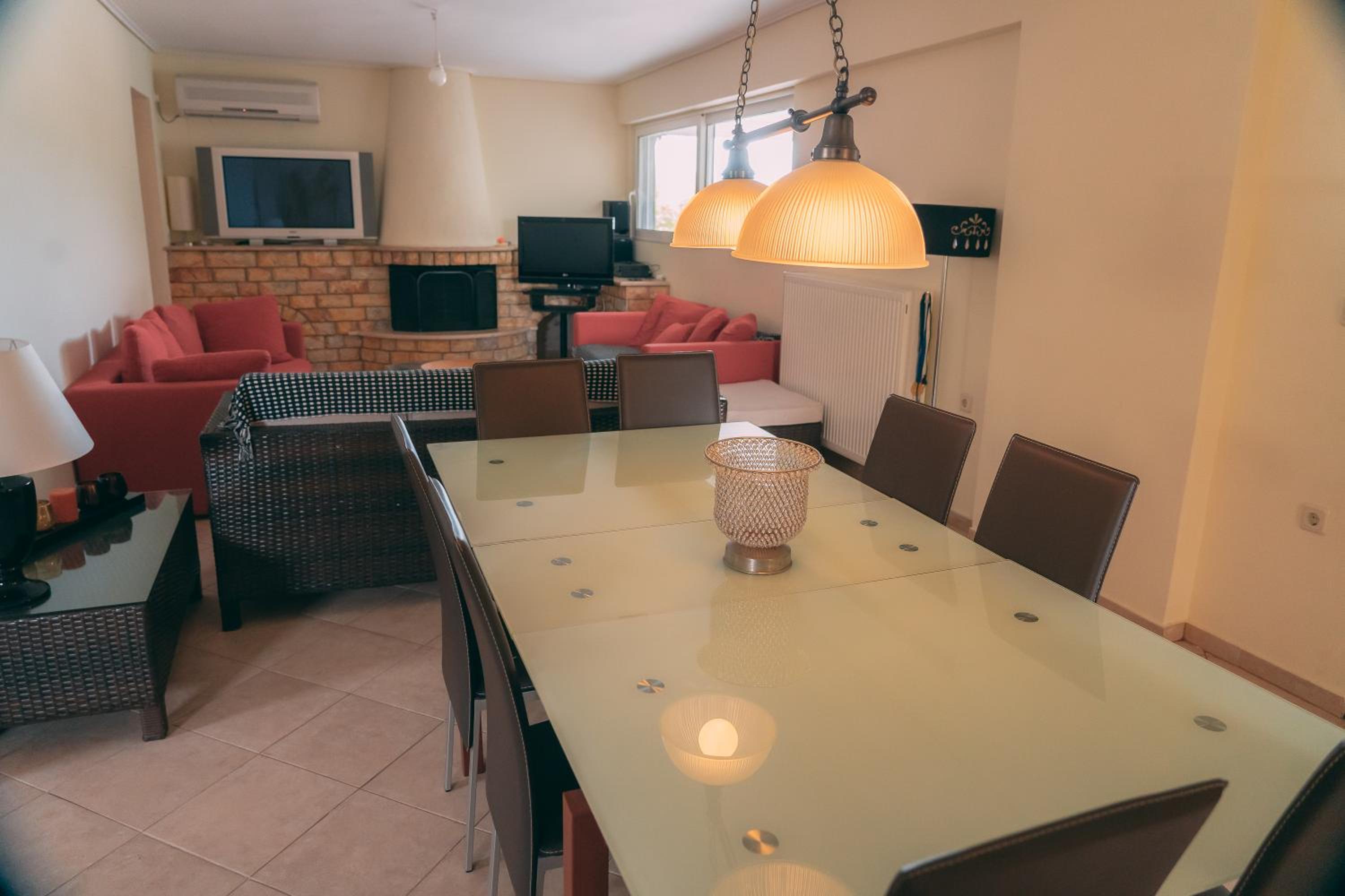 Villa Margie Karistos