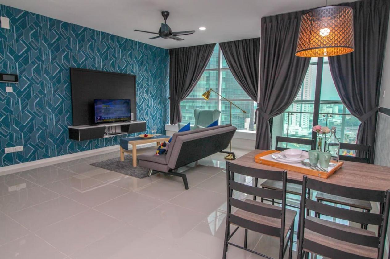 Suasana Suite by RR JBcity