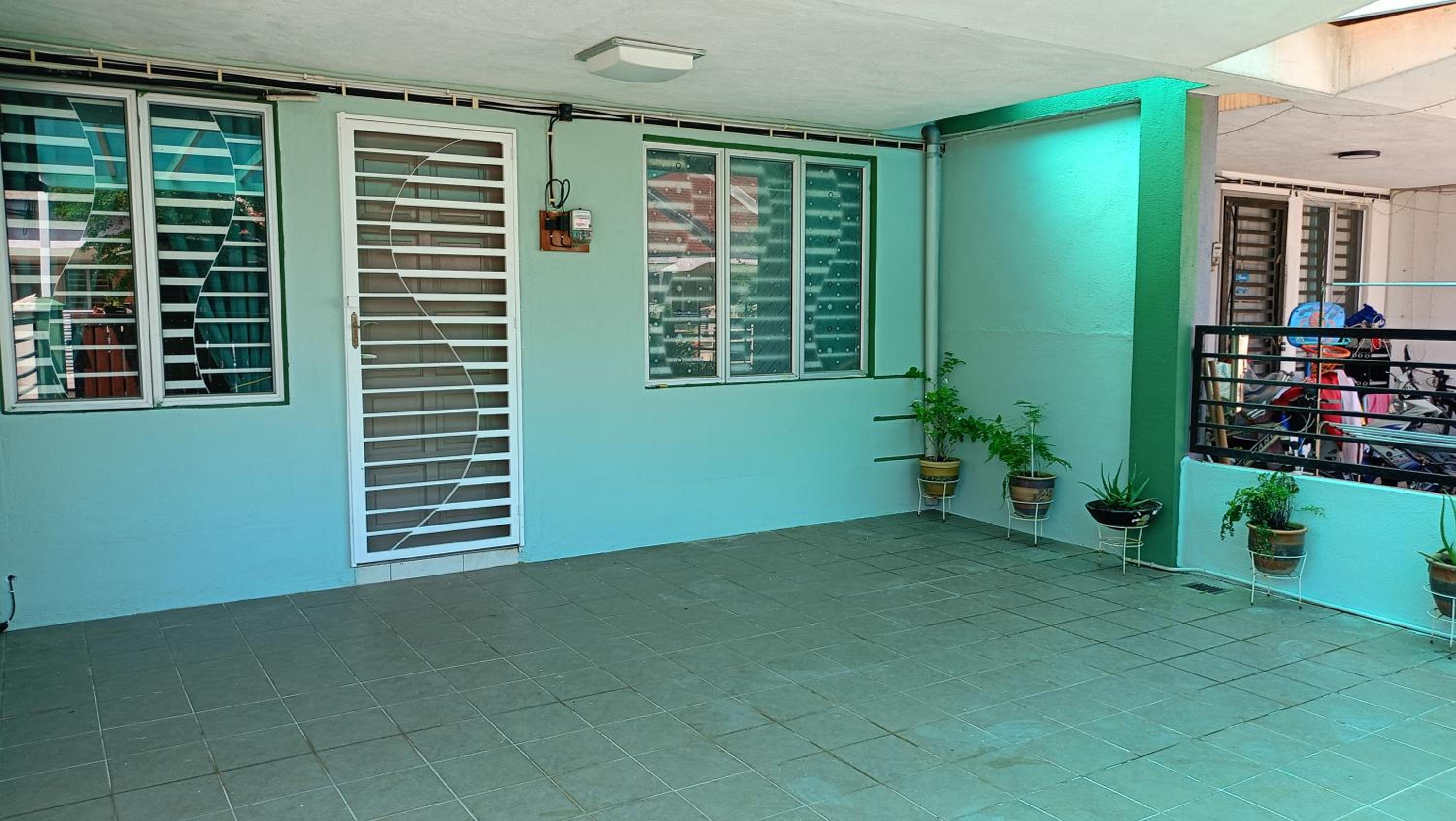 KLIA Sariani homestay