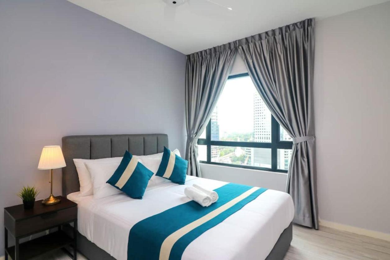 Suasana Suite by RR JBcity