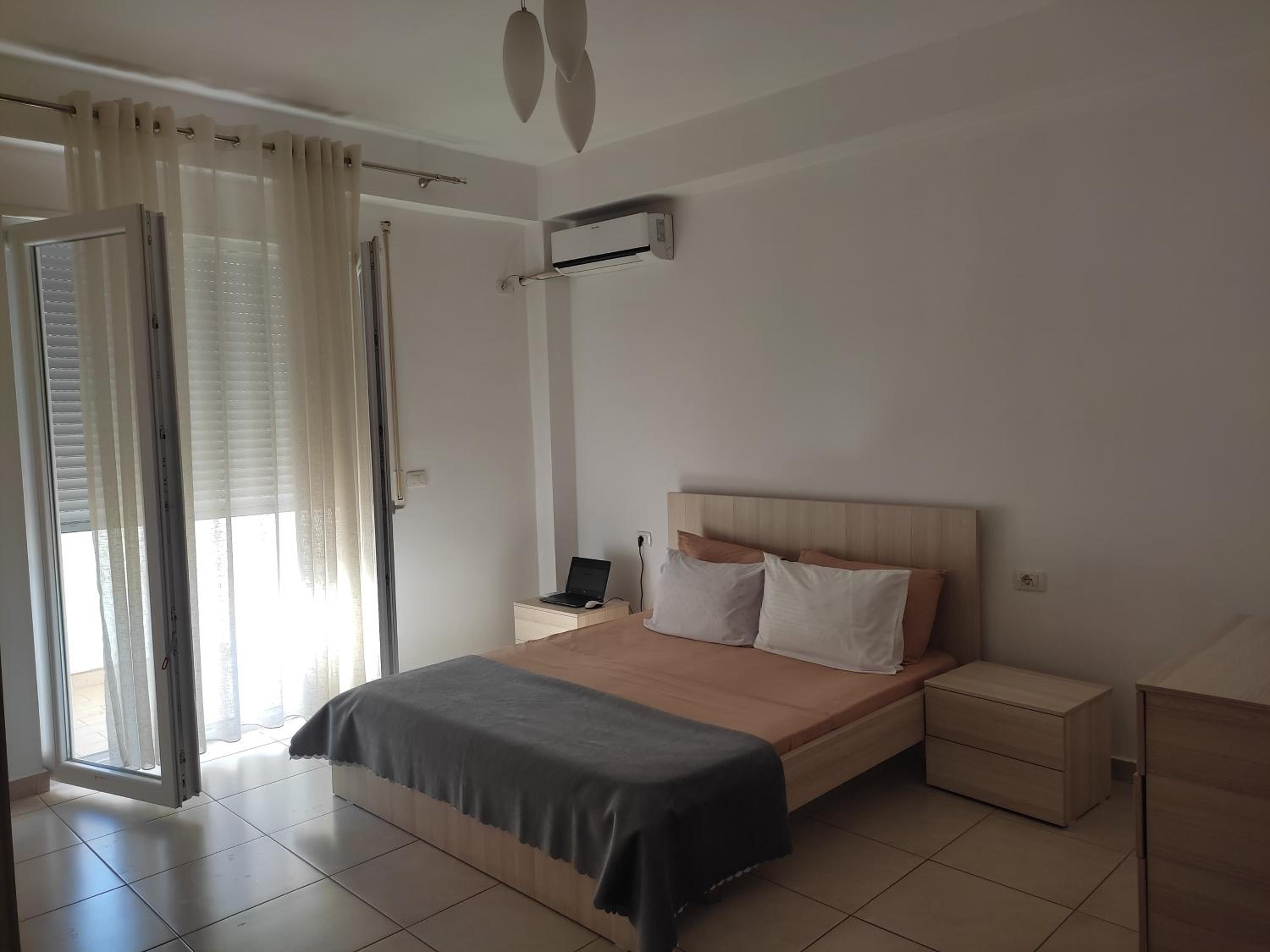 COMFY CITY CENTER APARTMENT