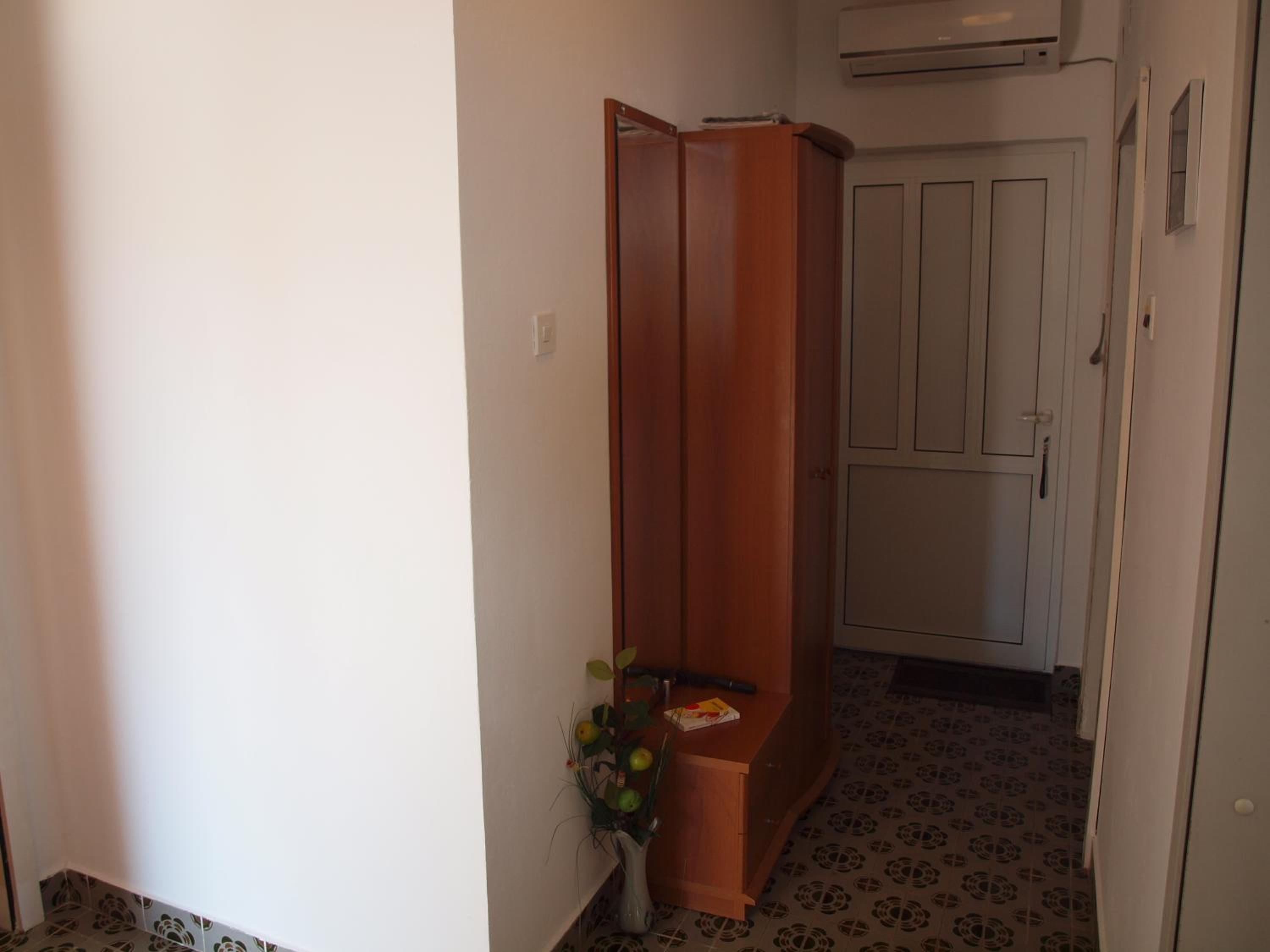 Beachfront apartments Ljubljeva