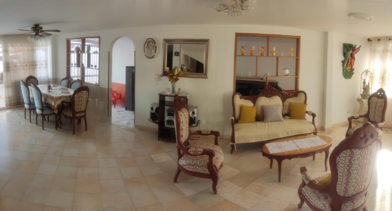Hermosa y espaciosa casa familiar en Anapoima