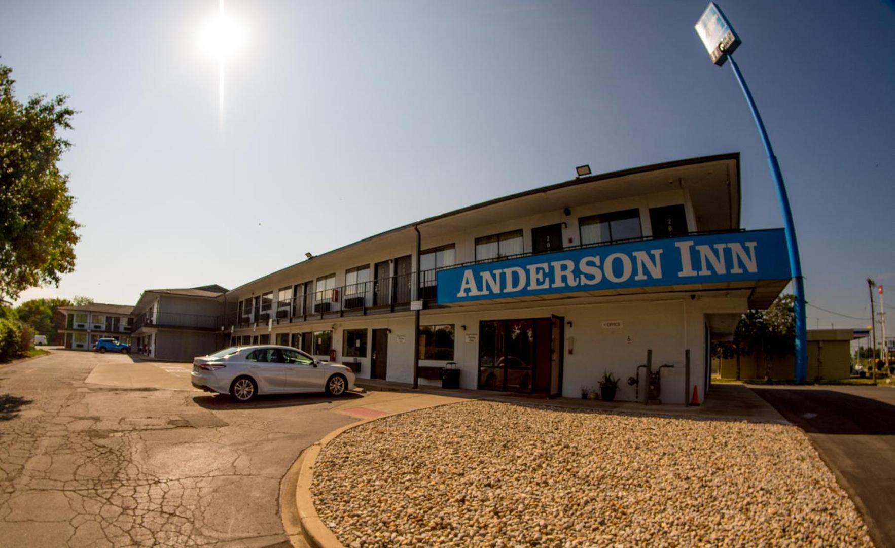 Muncie Vacations - Anderson Inn, Anderson, Indiana - Property Image 5