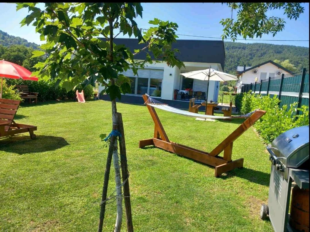 House De Luxe