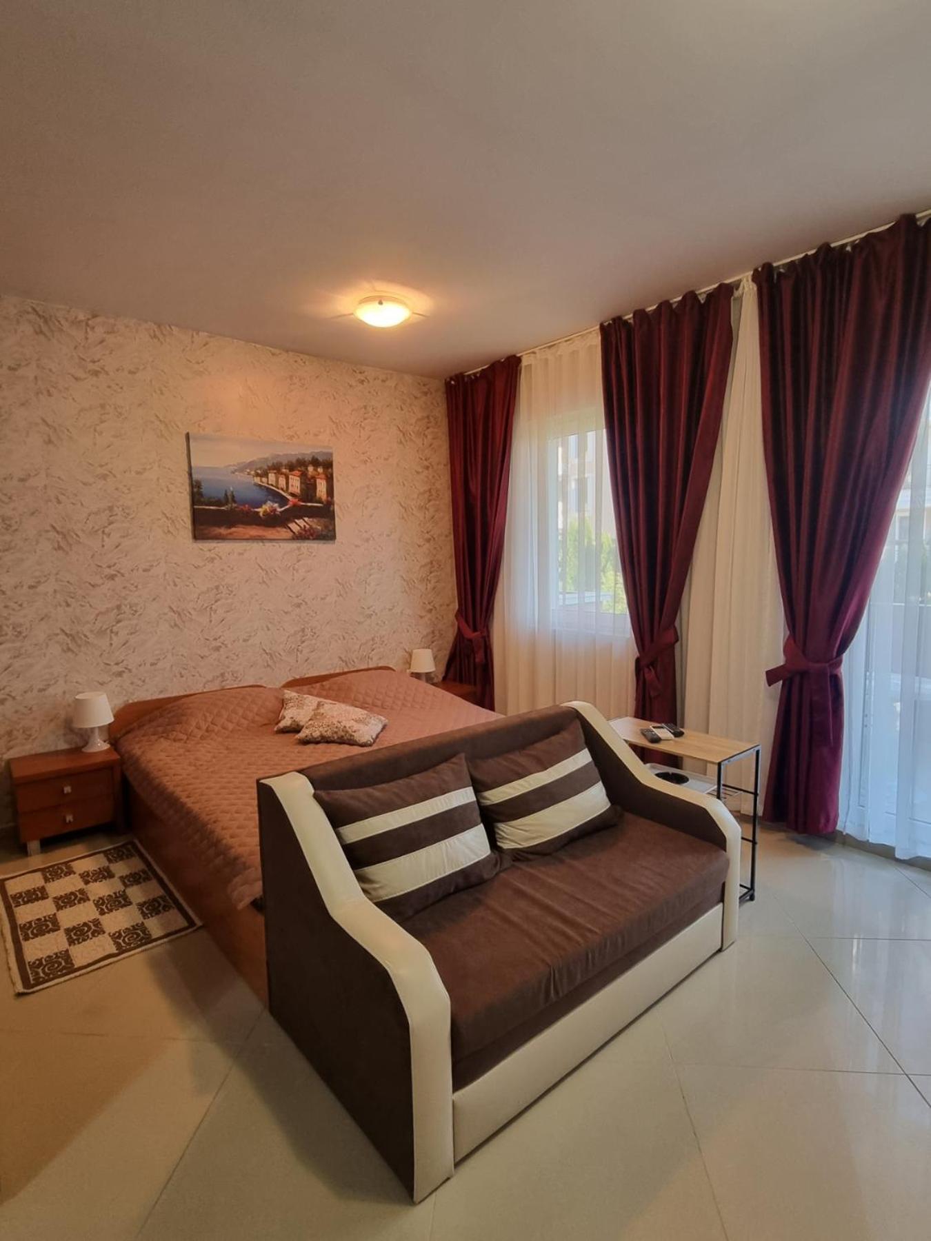 Domus Extra Apartment
