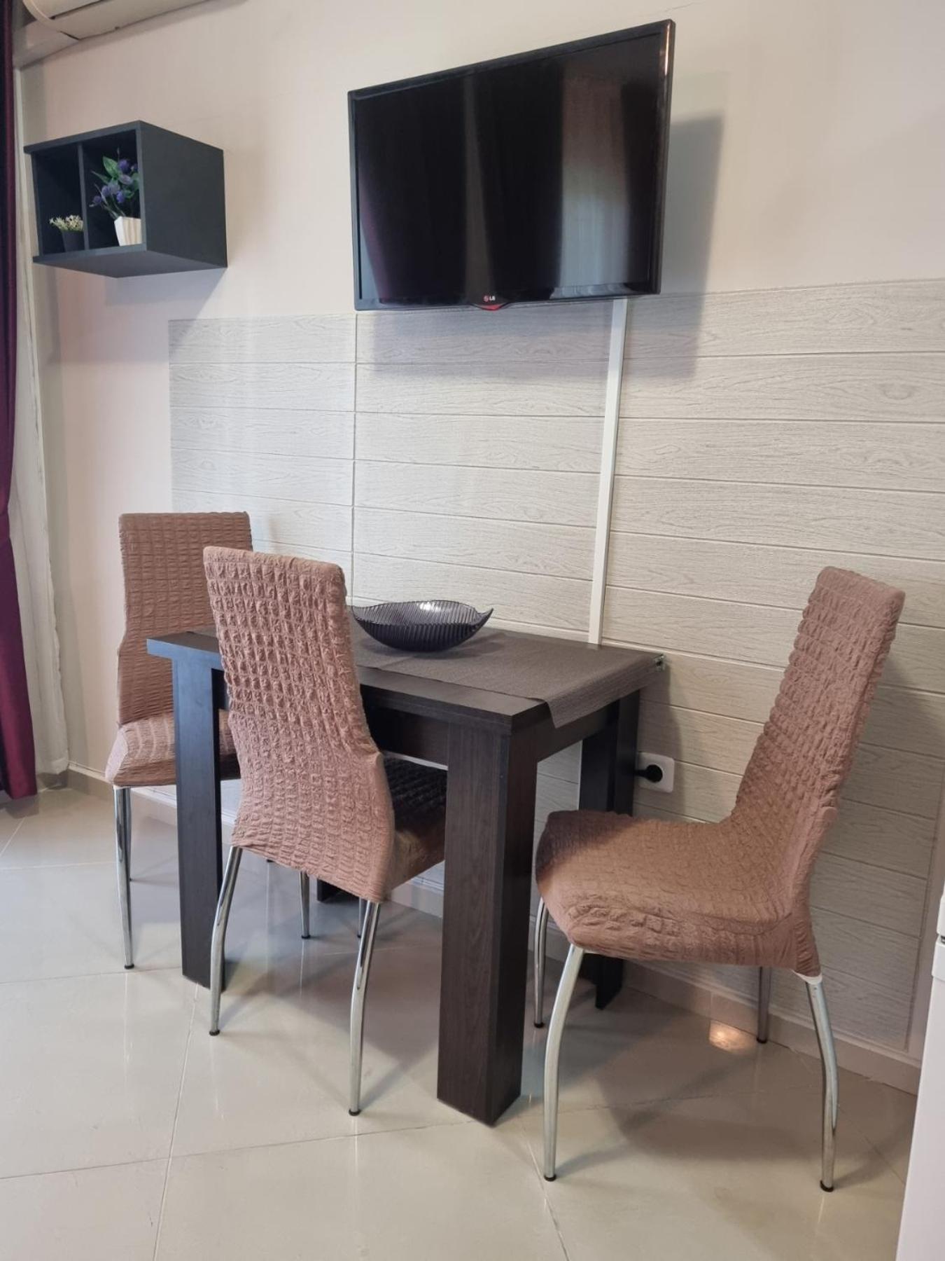 Domus Extra Apartment