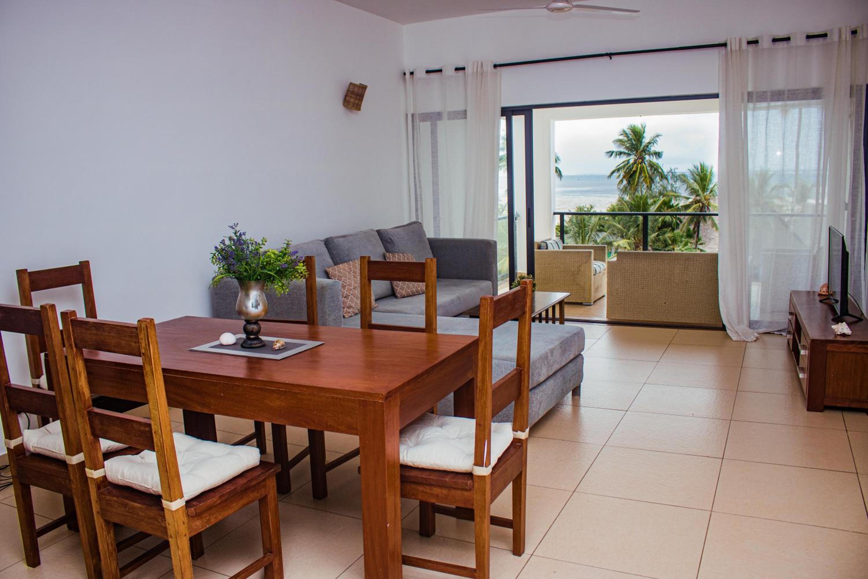 Beautiful Beachfront 3 bedroom Apartment view 3