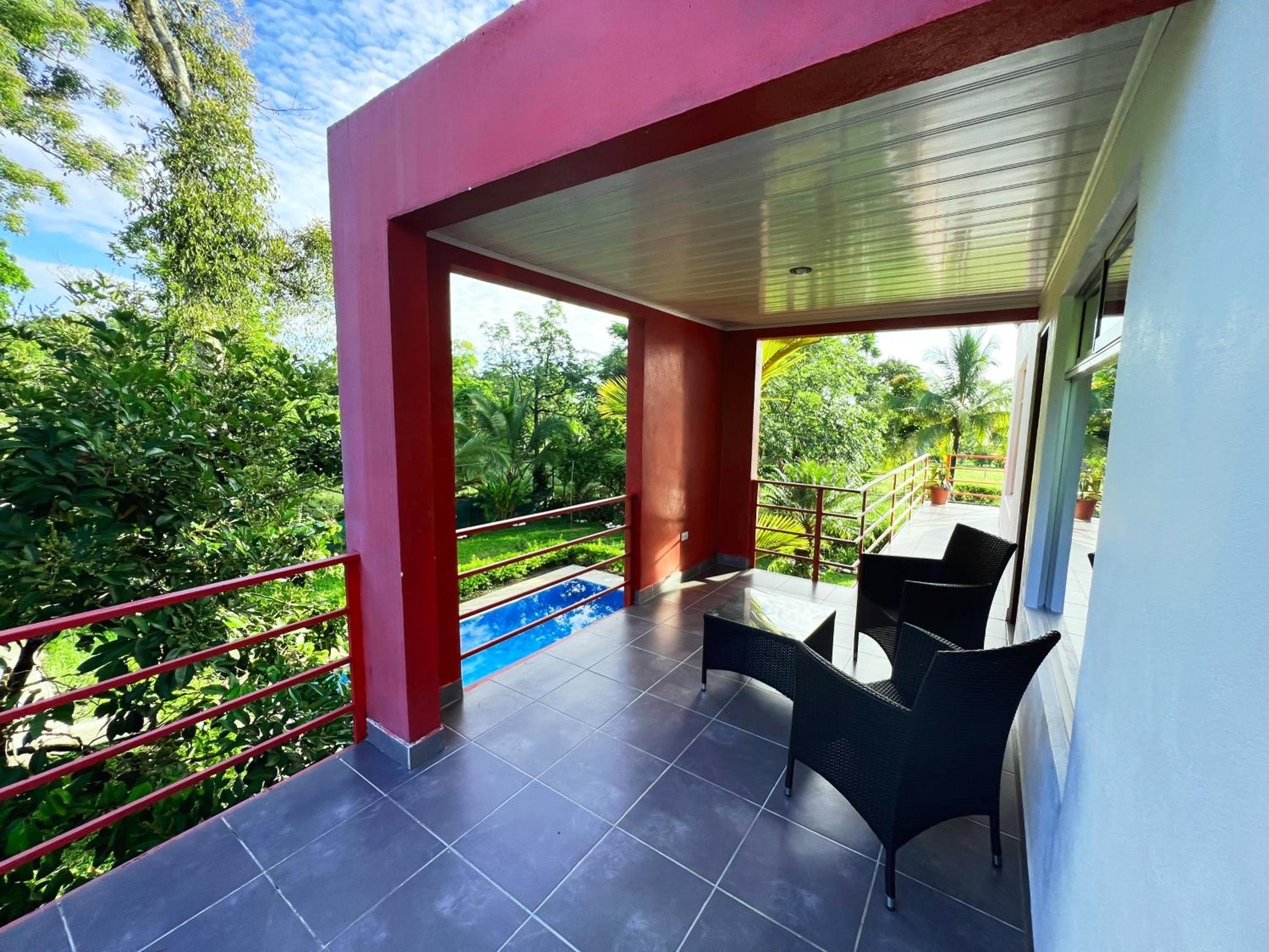 La Casa Pina Pacifica near La Fortuna