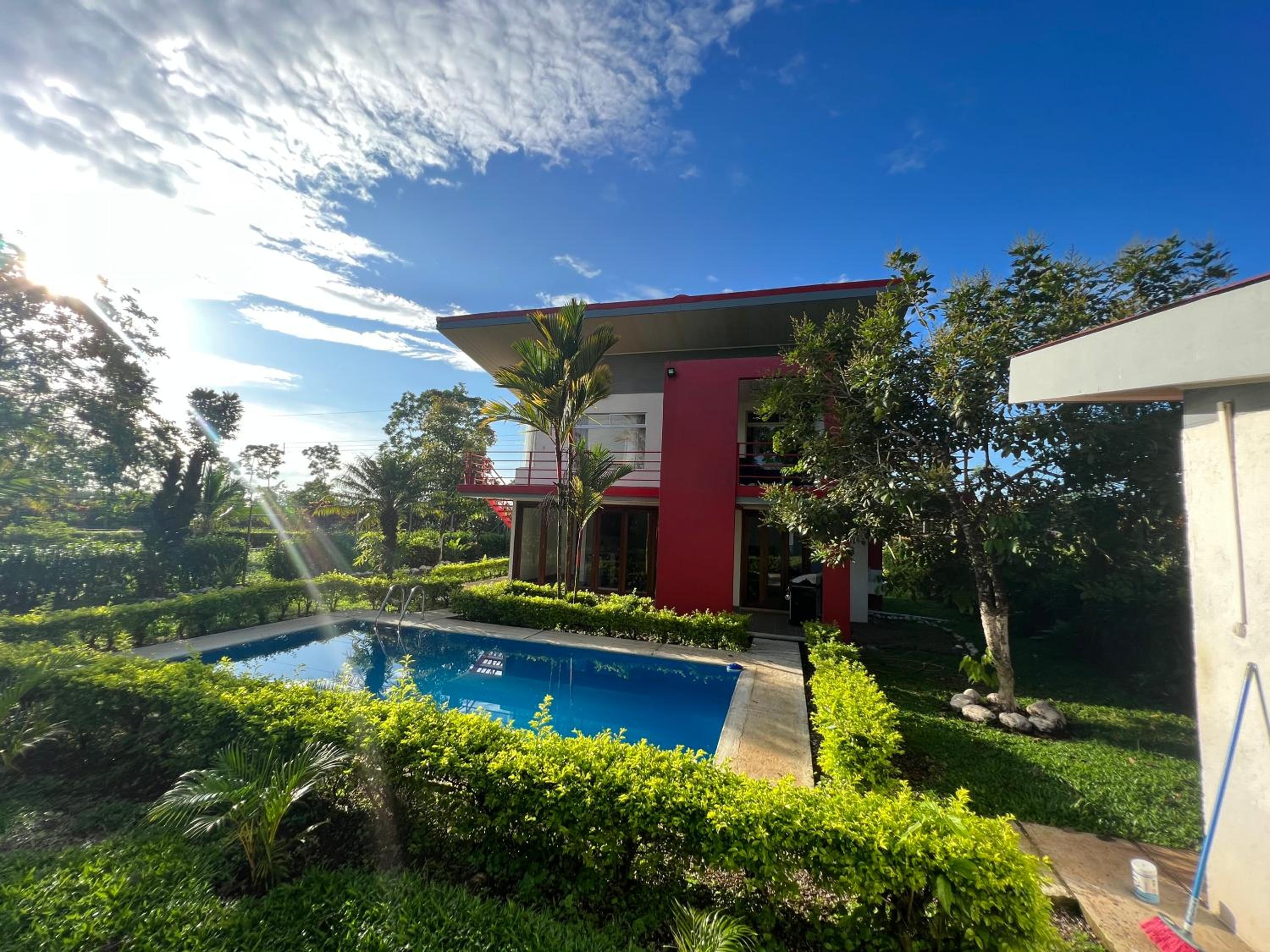 La Casa Pina Pacifica near La Fortuna