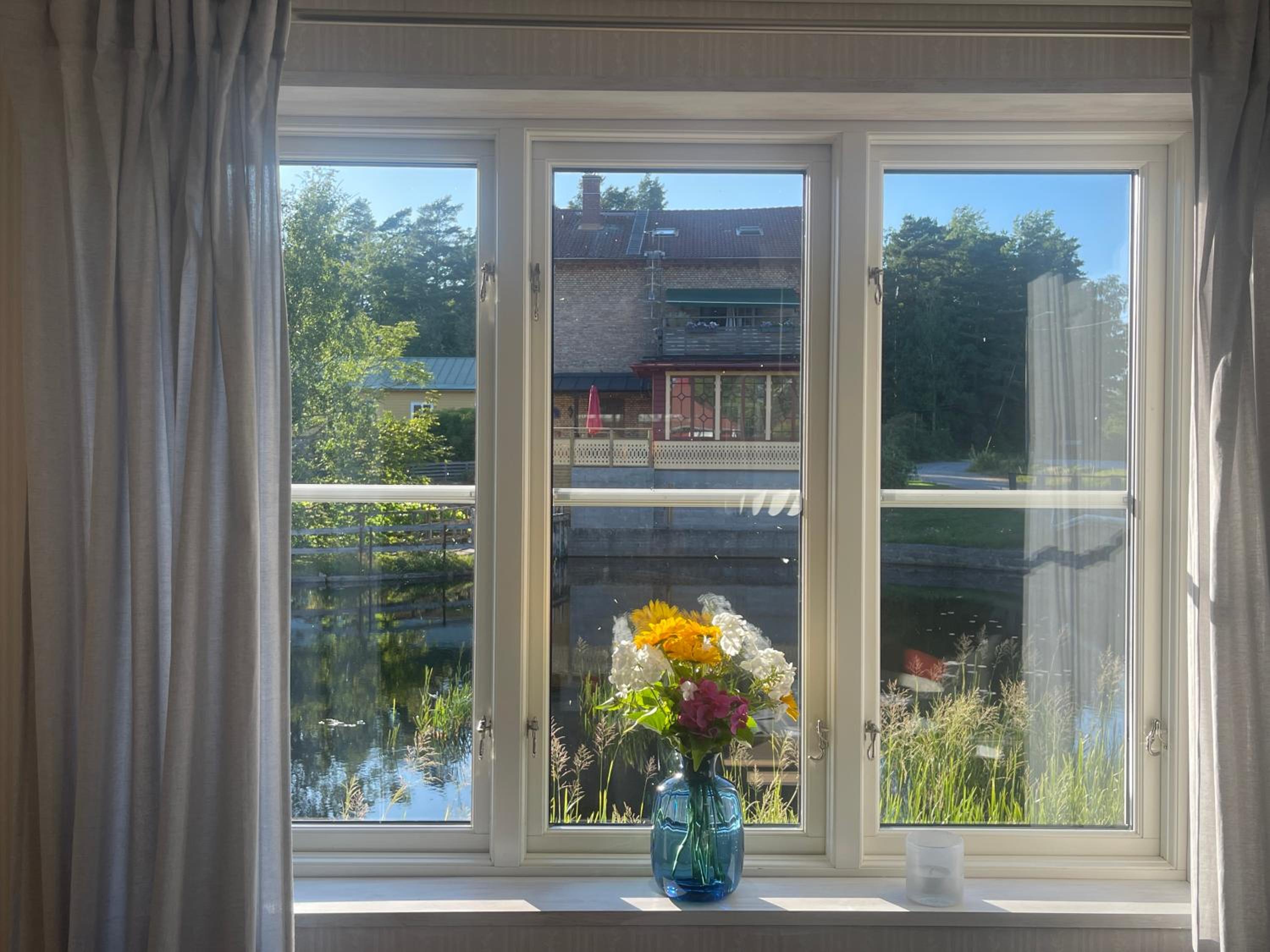 Lovely Waterfront Cottage near Karlshamn
